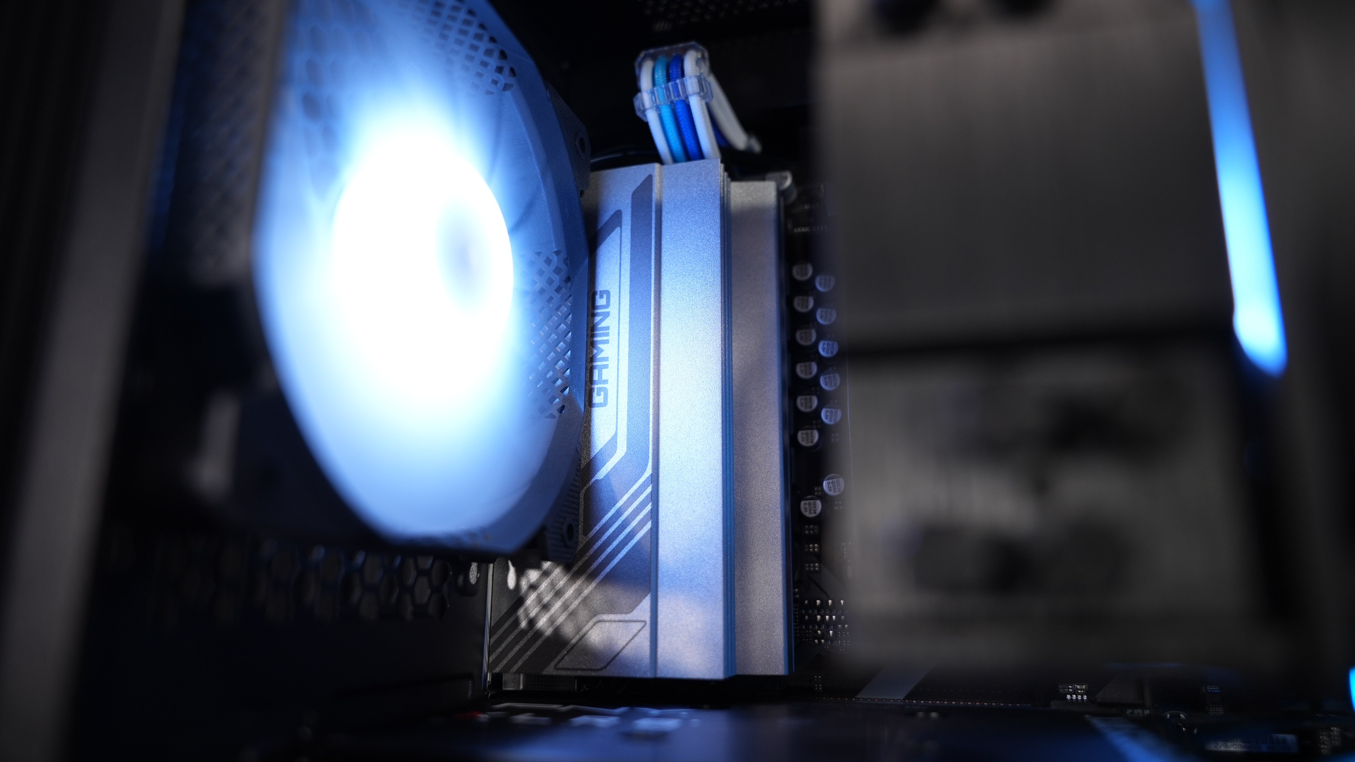 Ryzen 5 9600X + RTX 4060 Gaming PC