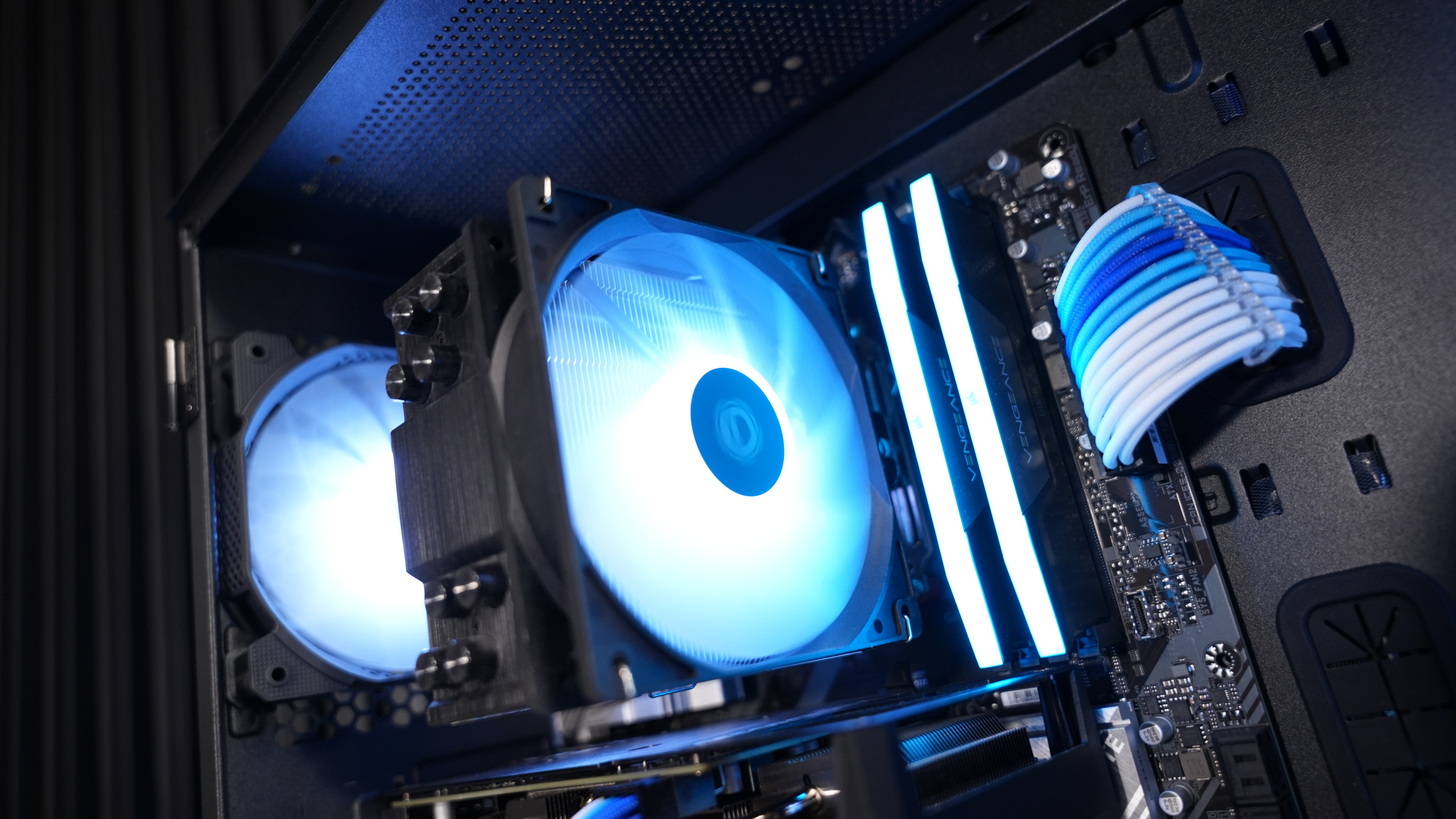 Ryzen 5 9600X + RTX 4060 Gaming PC