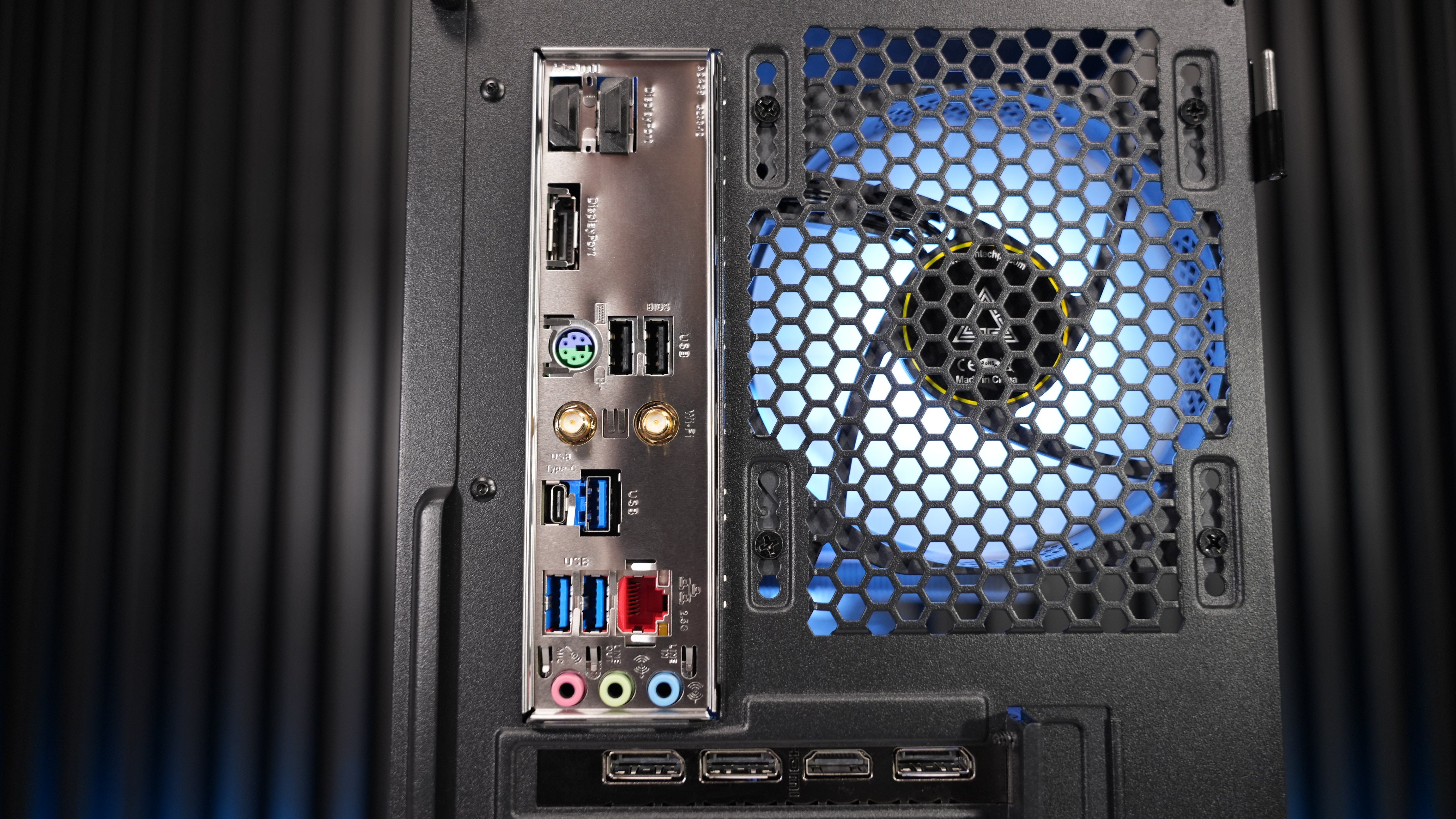 Ryzen 5 9600X + RTX 4060 Gaming PC