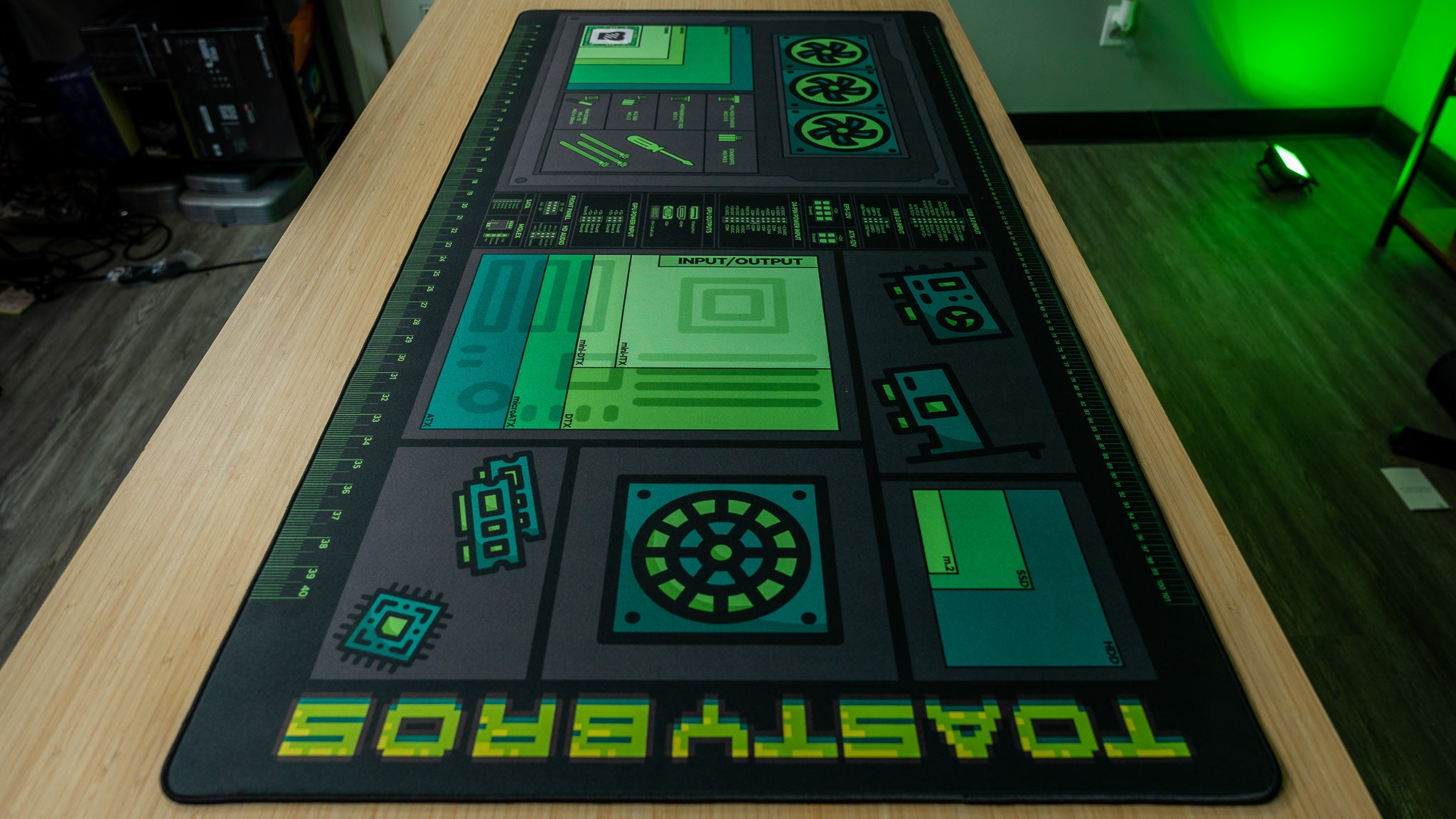 ToastyBros Supreme Mouse Pad Buildmat