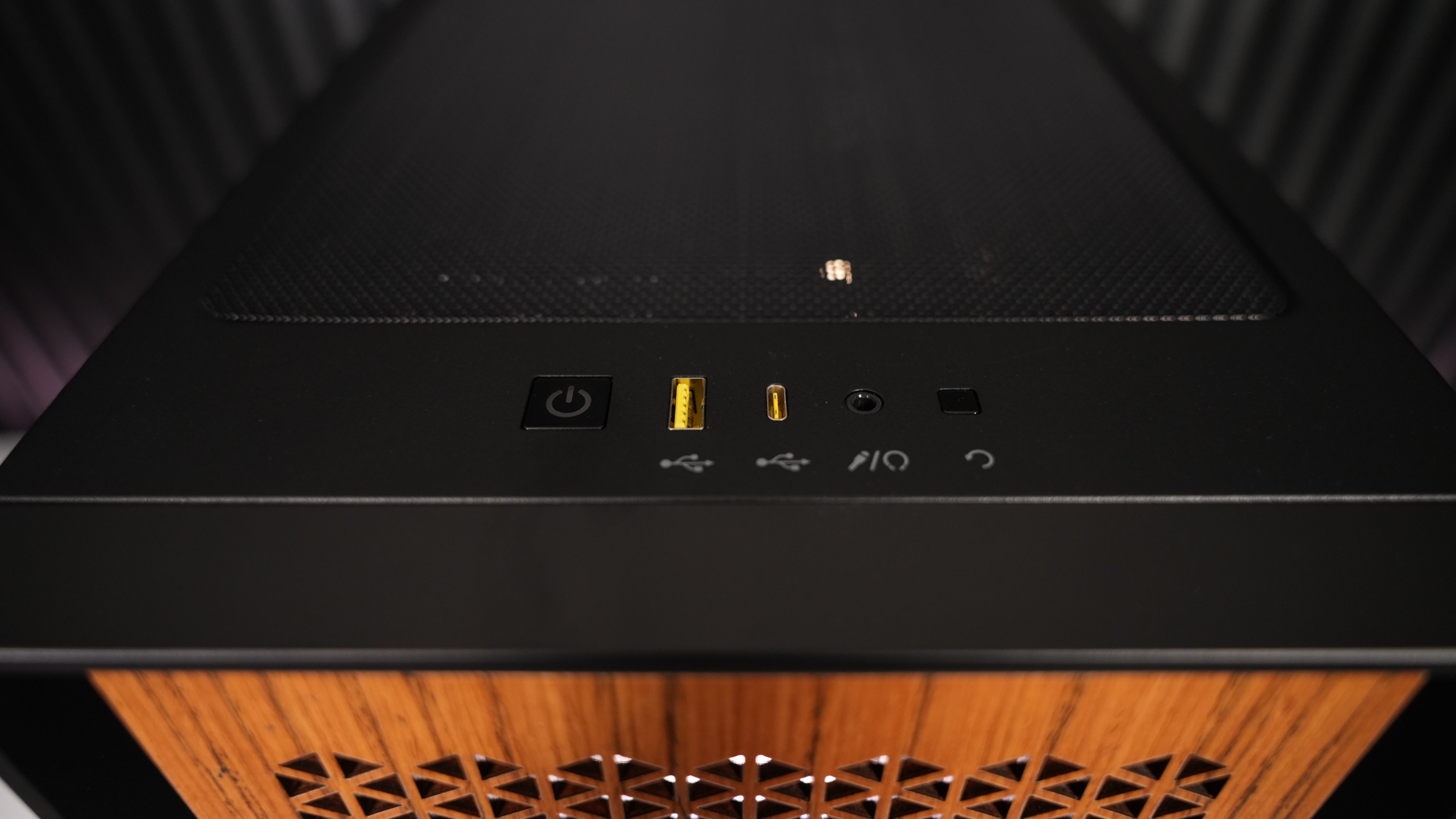 Ryzen 5 9600X + RX 7900XT Gaming/Streaming PC