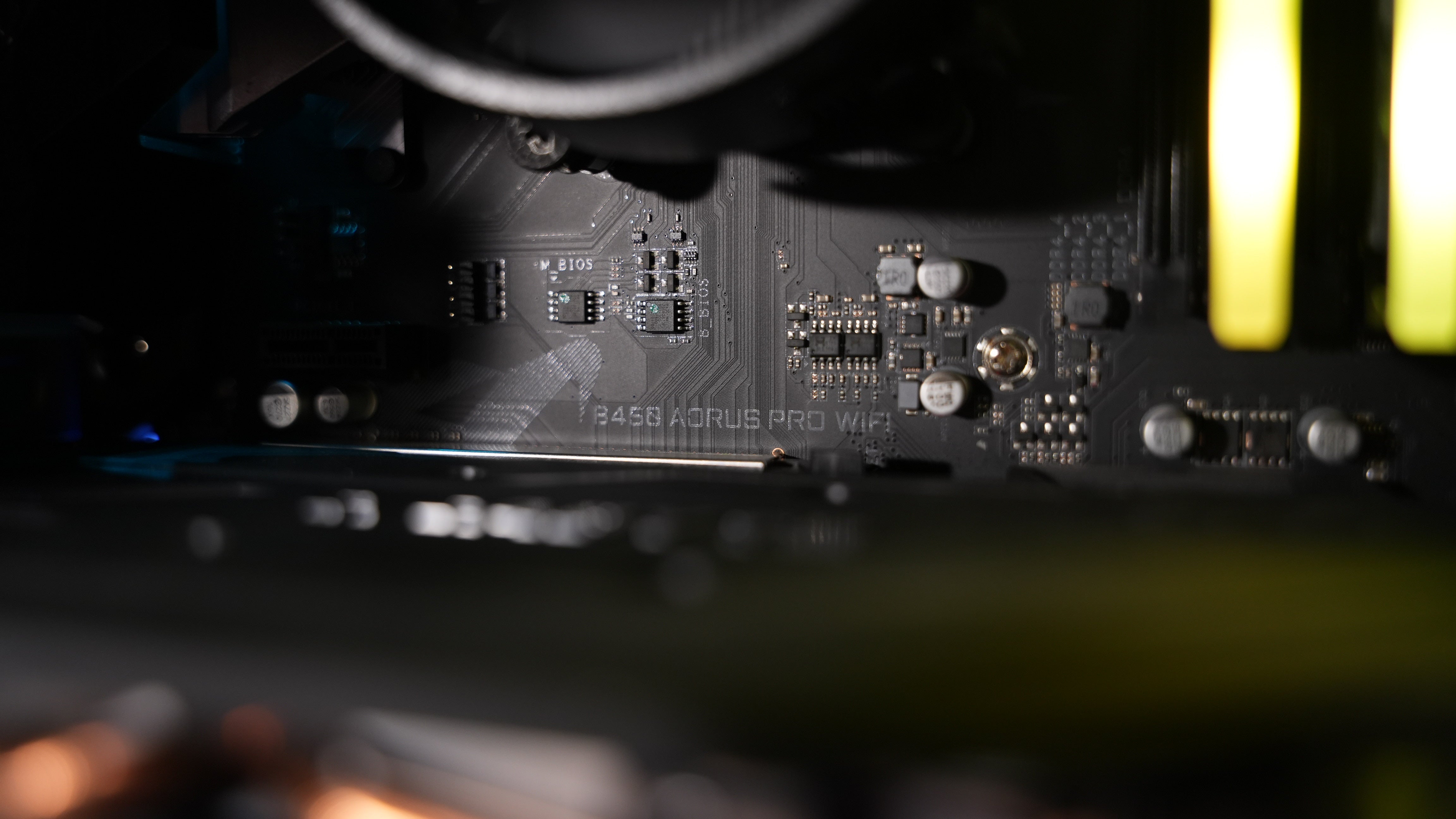 Ryzen 5 3600 + RTX 2060 Super Custom Gaming PC