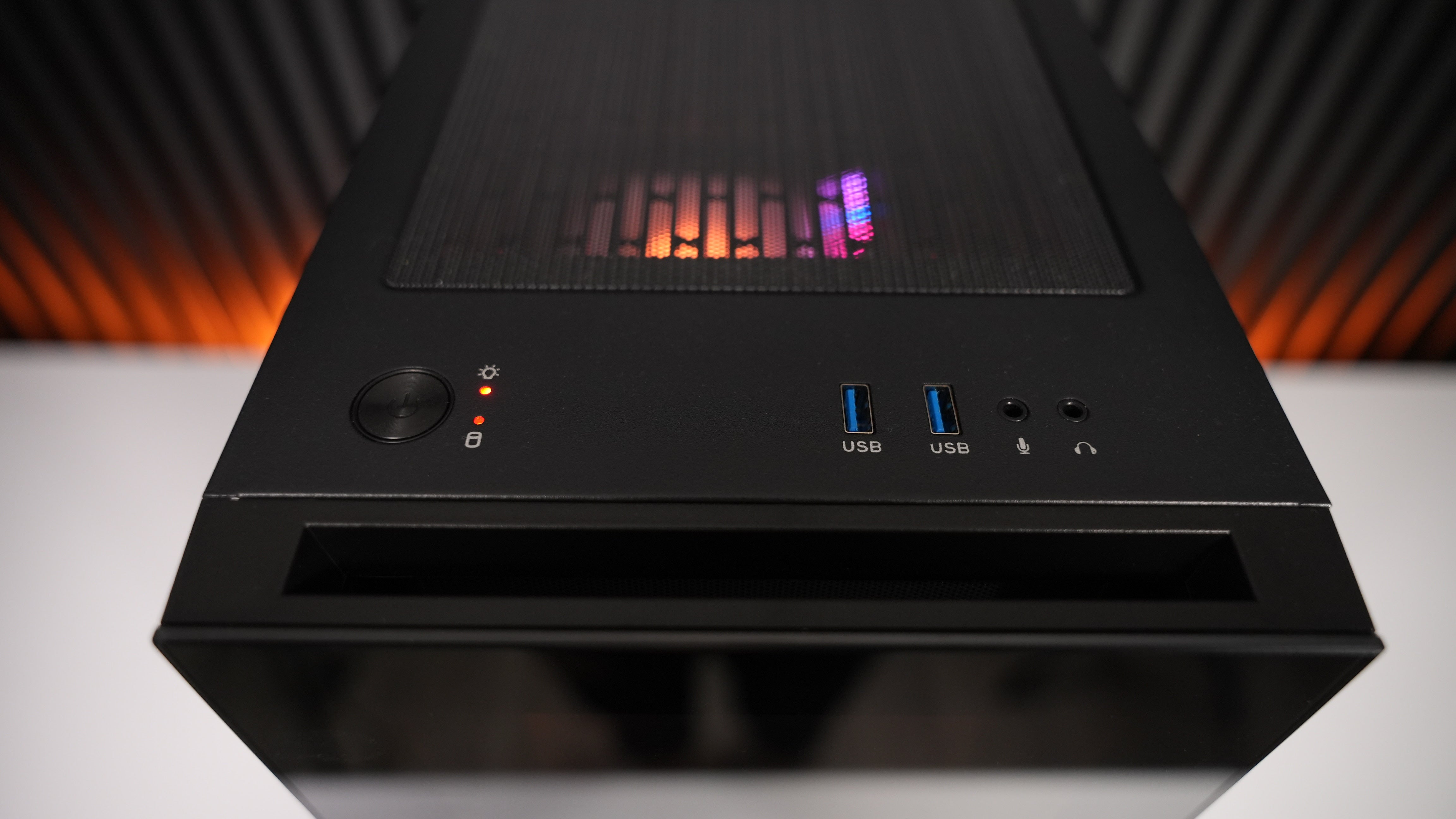 Ryzen 5 3600 + RTX 2080 Super Gaming PC