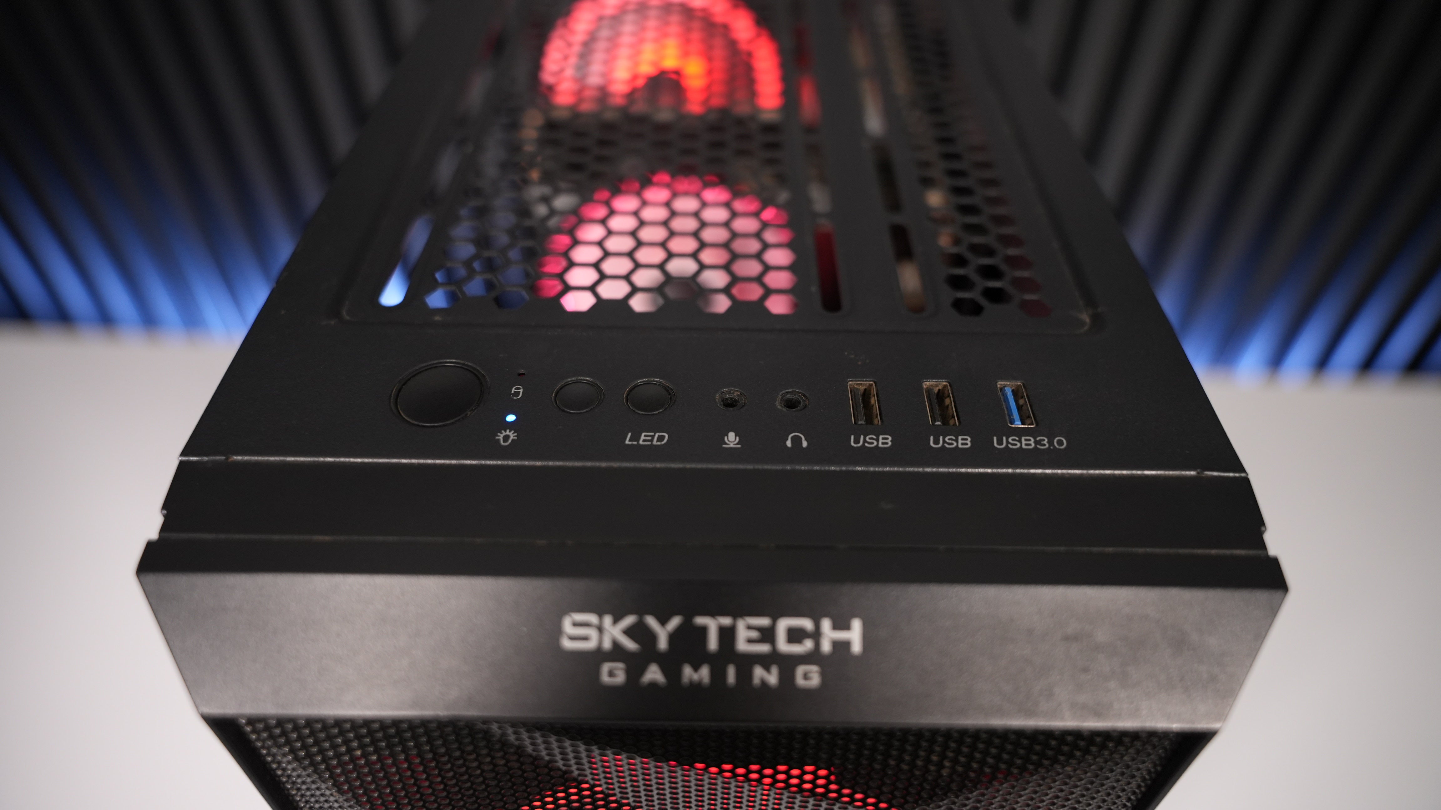 Ryzen 5 5600G + GTX 1050 Ti Budget Gaming PC