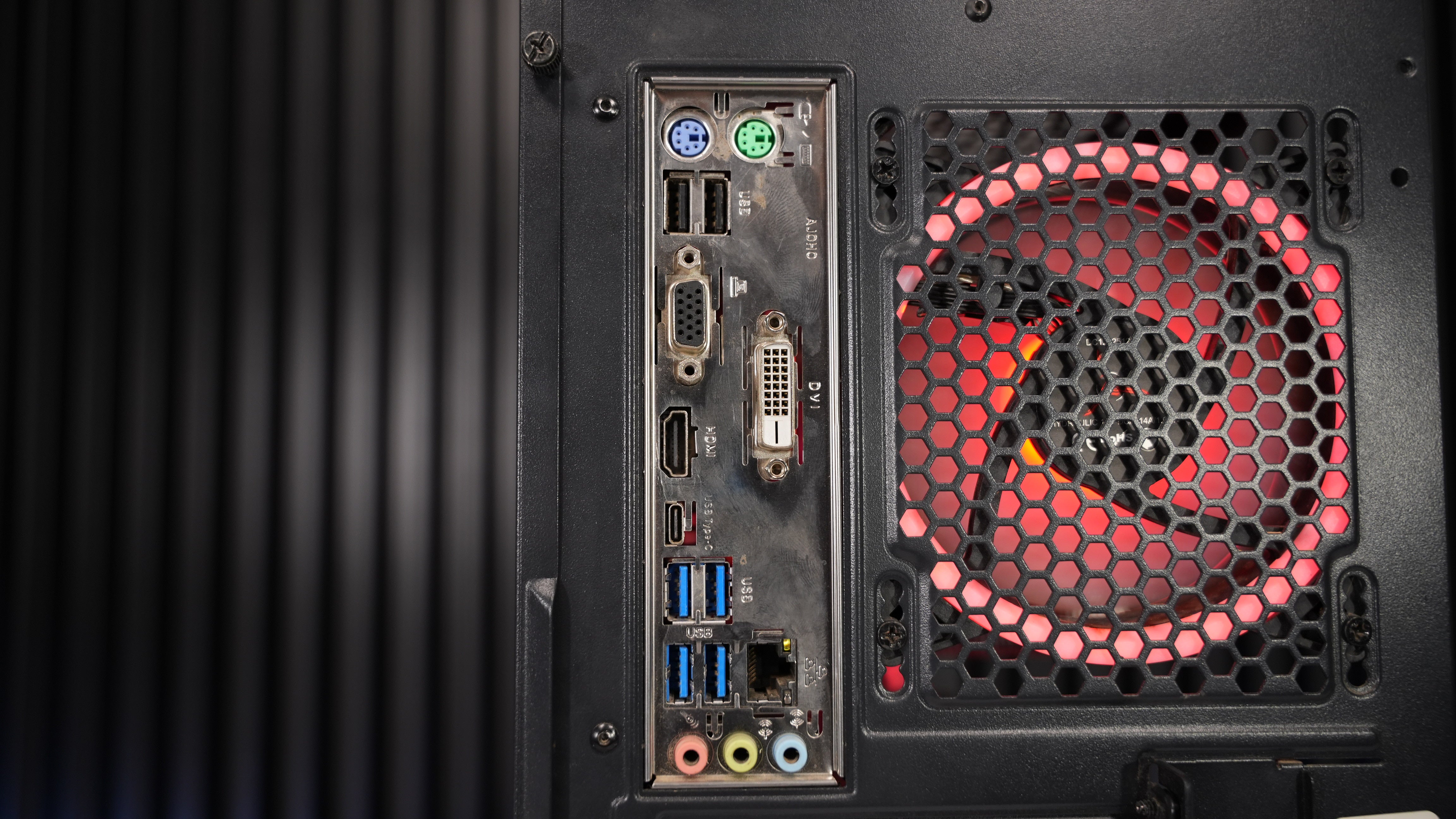 Ryzen 5 5600G + GTX 1050 Ti Budget Gaming PC