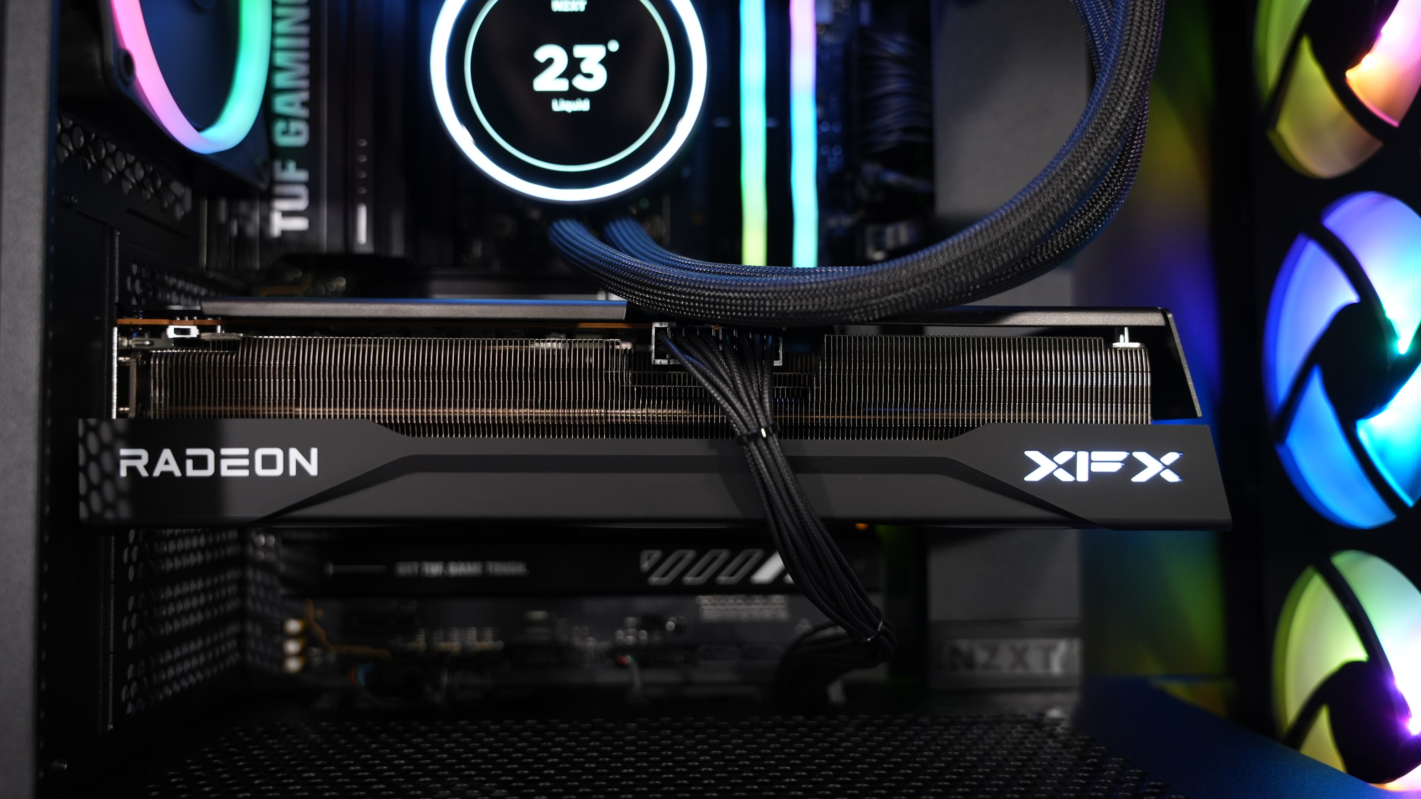 Ryzen 7 7800X3D + RX 9070 Gaming/Streaming PC