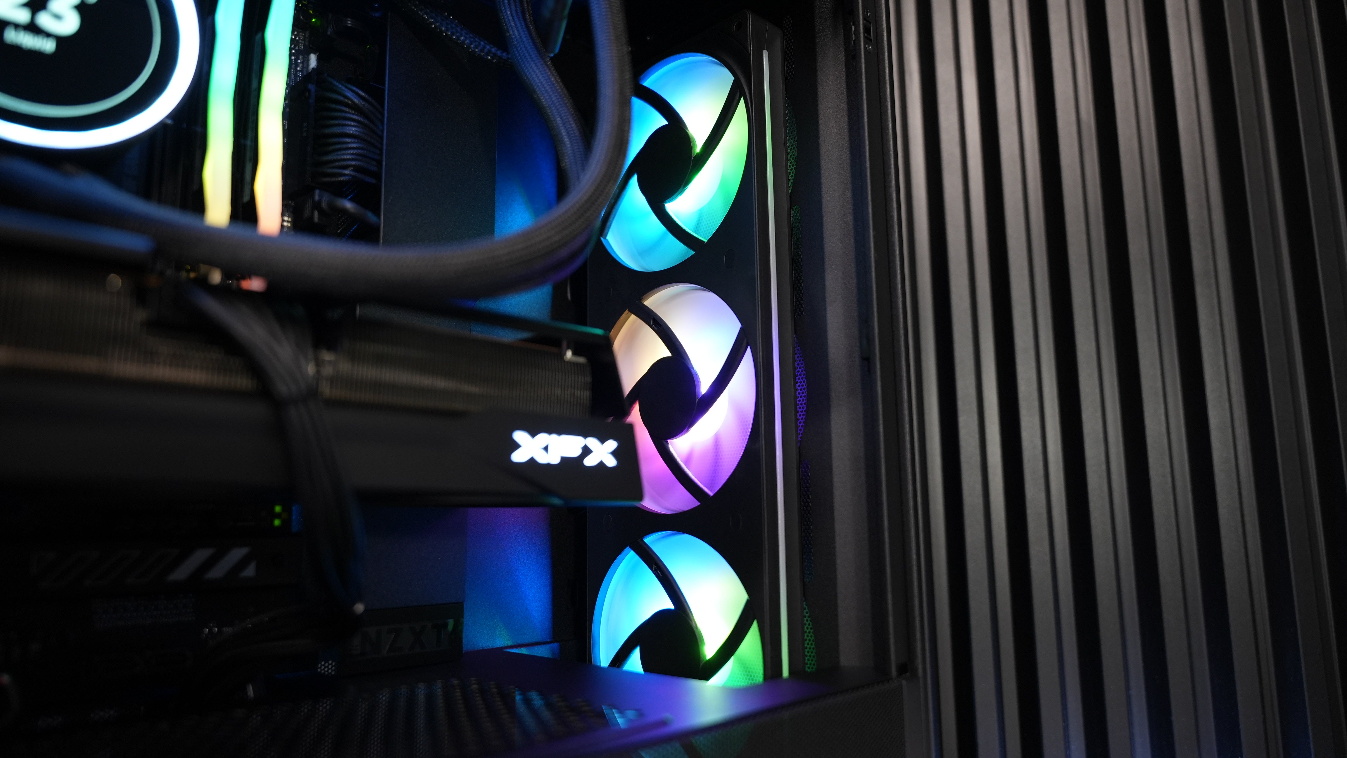 Ryzen 7 7800X3D + RX 9070 Gaming/Streaming PC