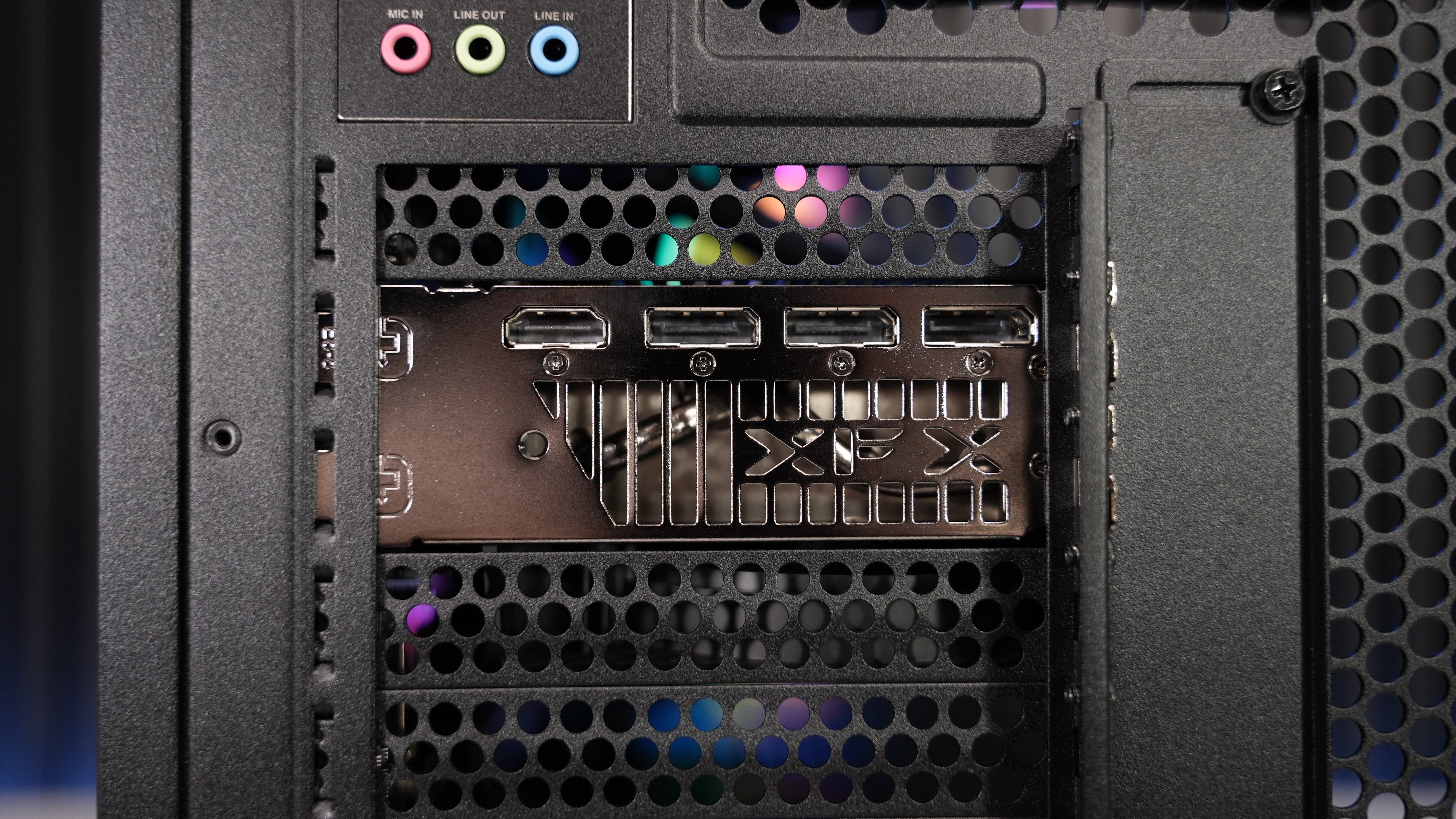 Ryzen 7 7800X3D + RX 9070 Gaming/Streaming PC