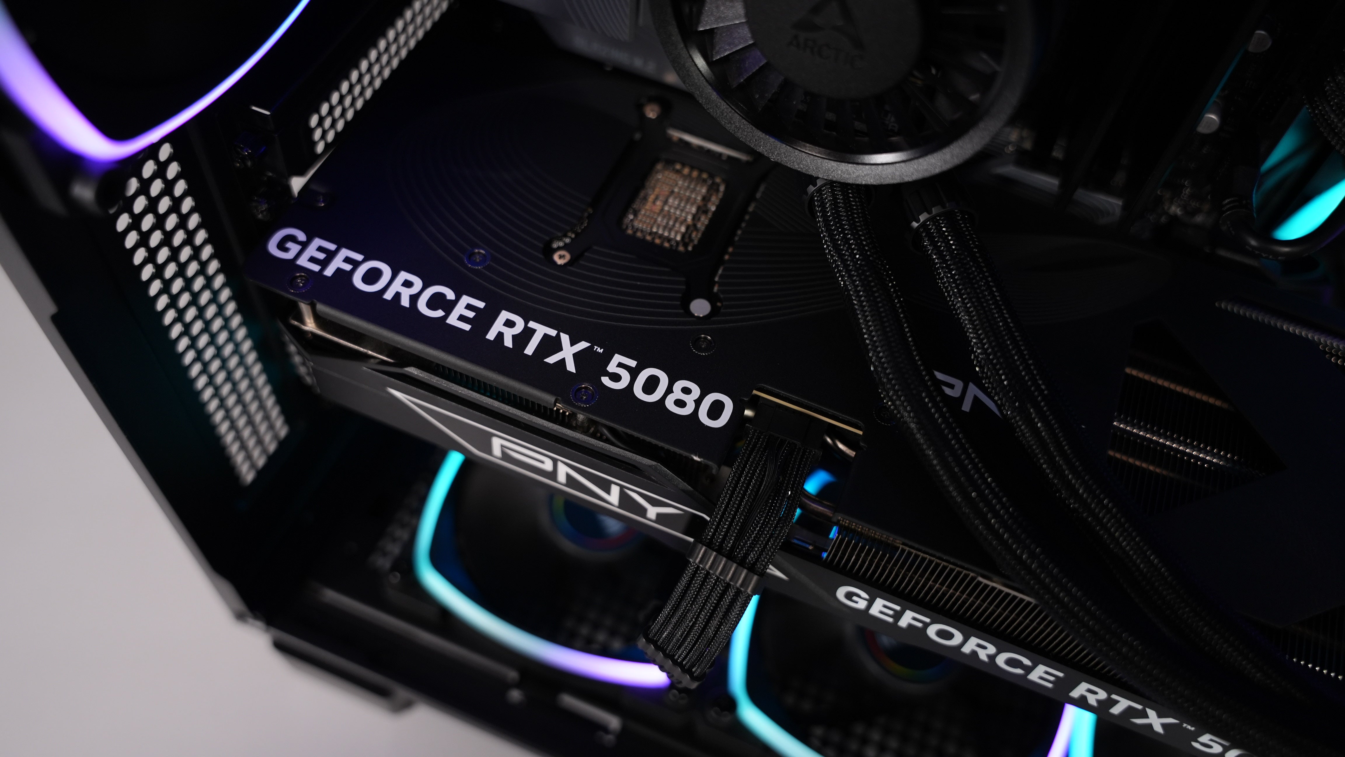 Ryzen 7 9800X3D + RTX 5080 Gaming/Streaming PC