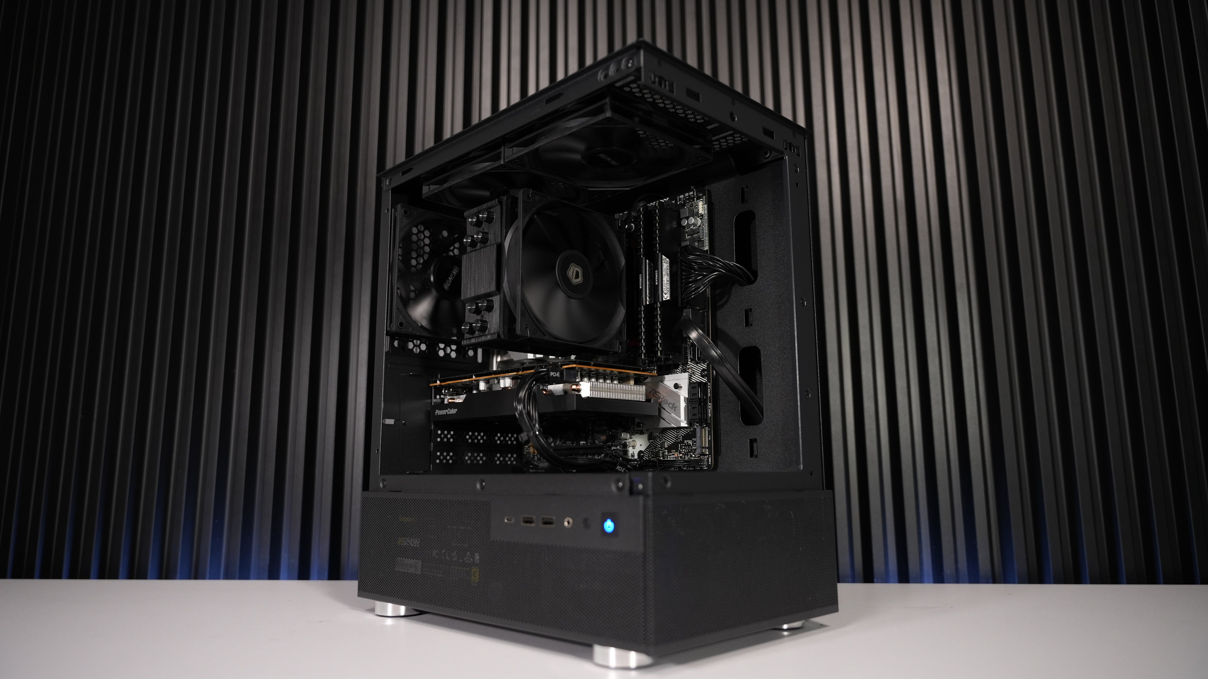 Ryzen 7 5800XT + RX 7600 Gaming PC