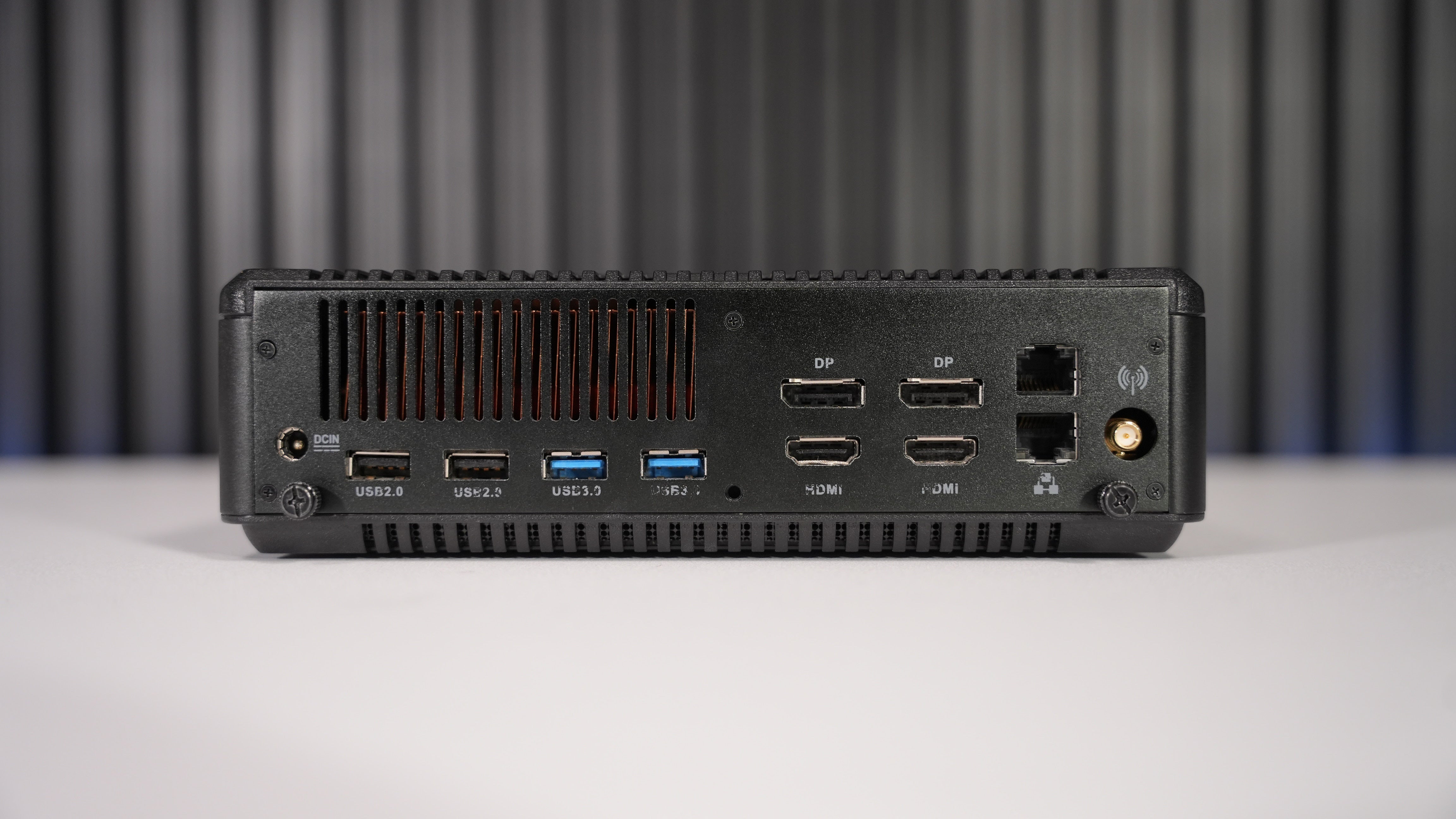 Intel i7 7700T + GTX 1070 Mini Gaming PC