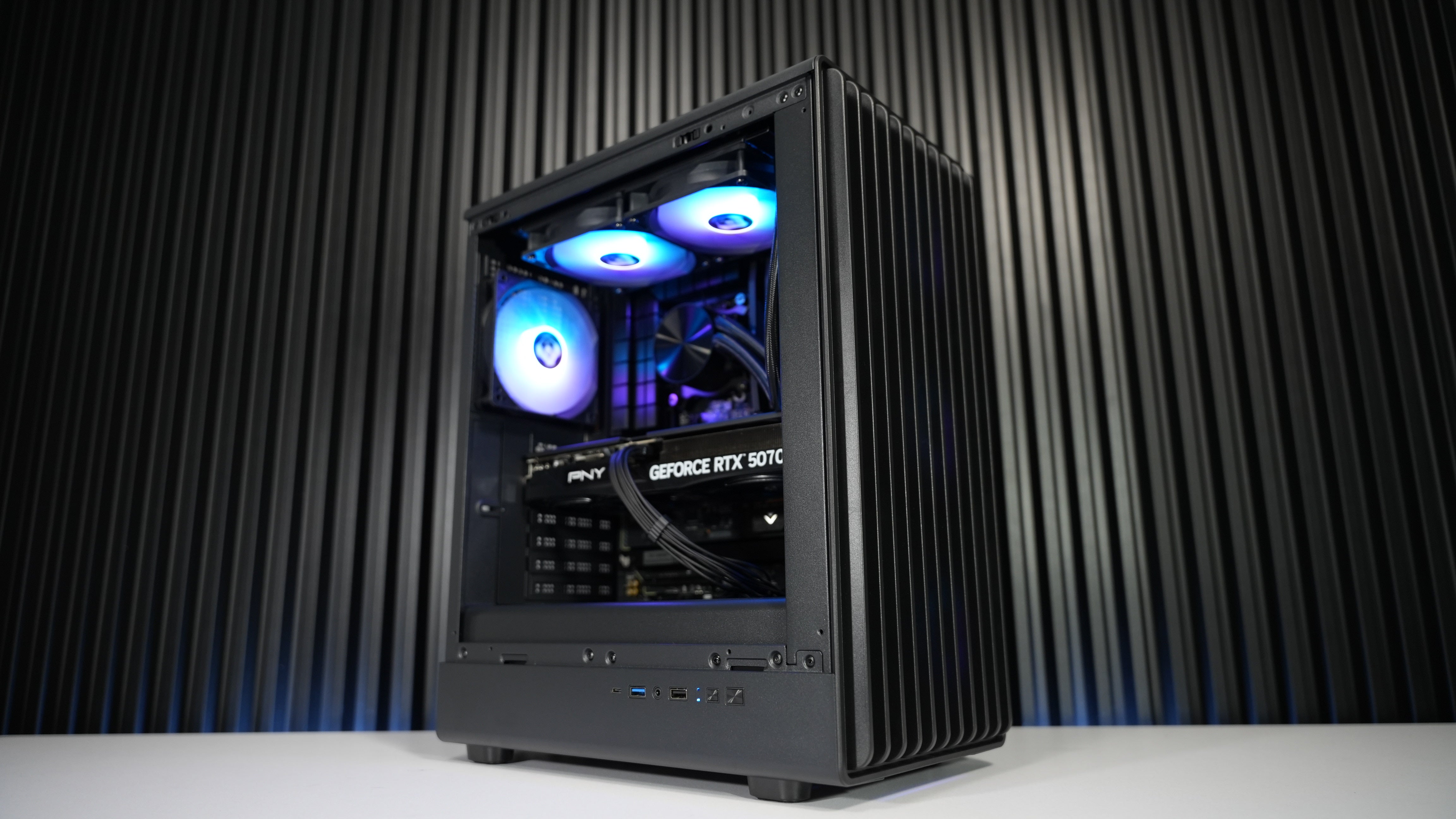 Intel i5 12600K + RTX 5070 Gaming/Streaming PC