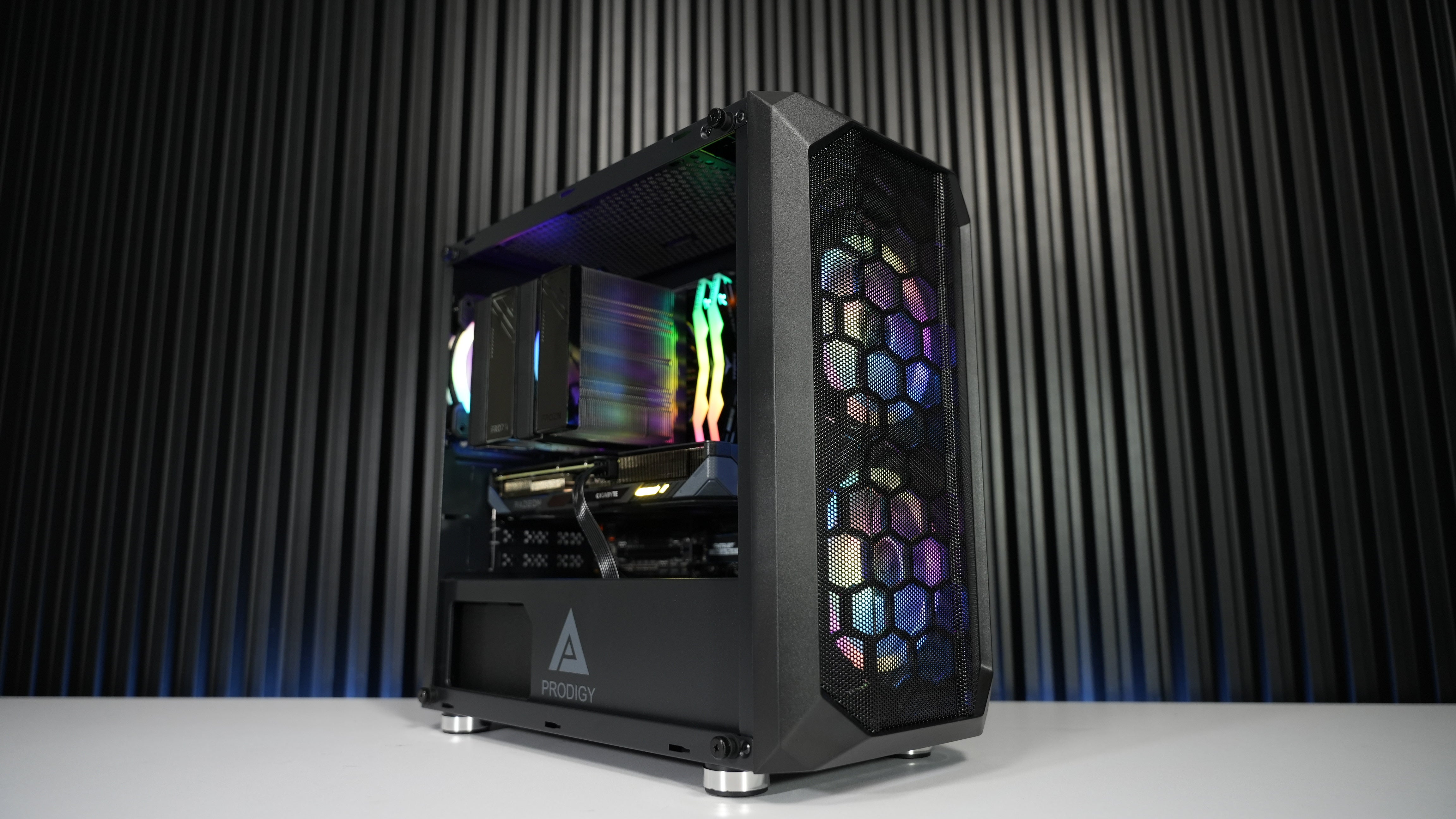 Intel Ultra 7 265K + RX 9060XT 16GB Gaming/Streaming PC