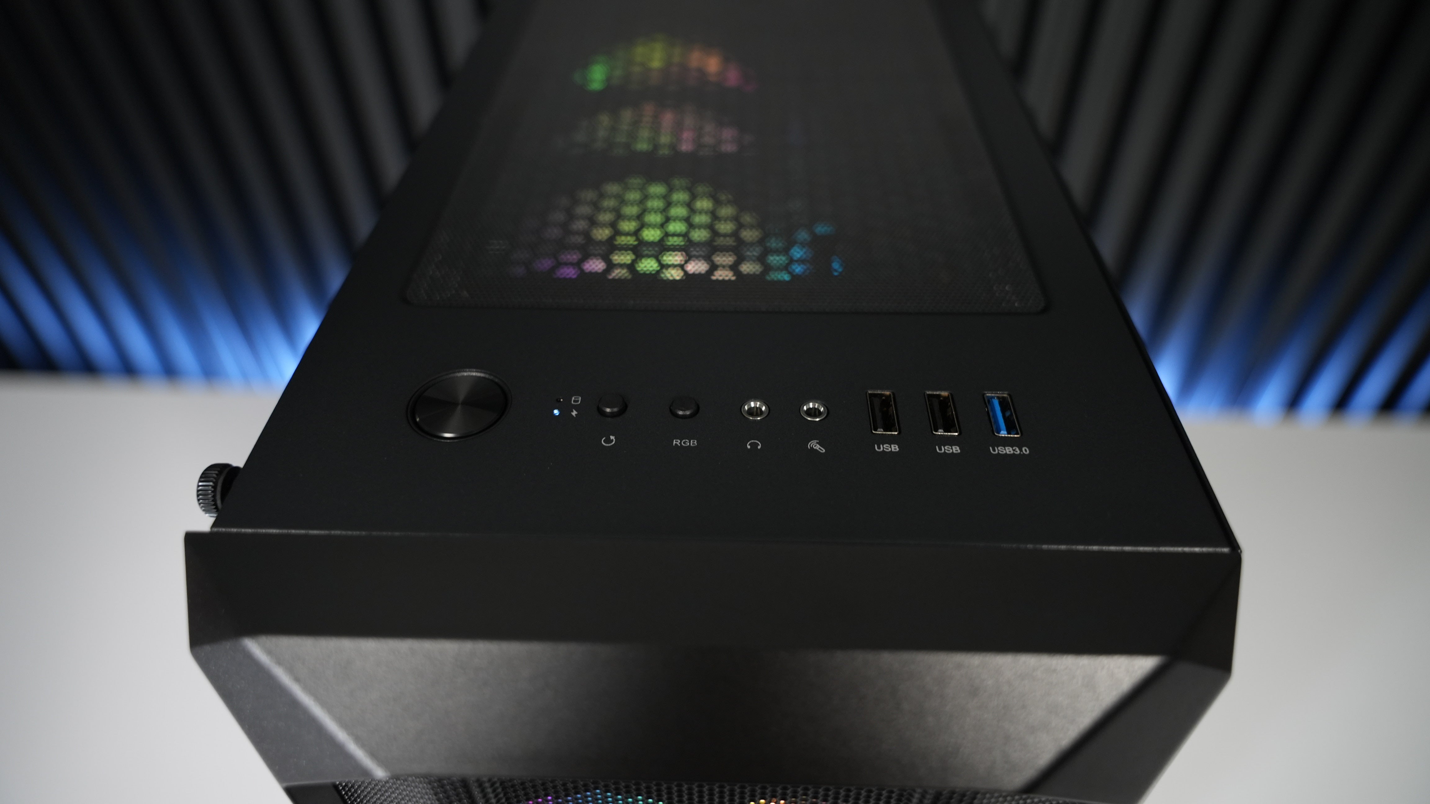 Intel Ultra 7 265K + RX 9060XT 16GB Gaming/Streaming PC
