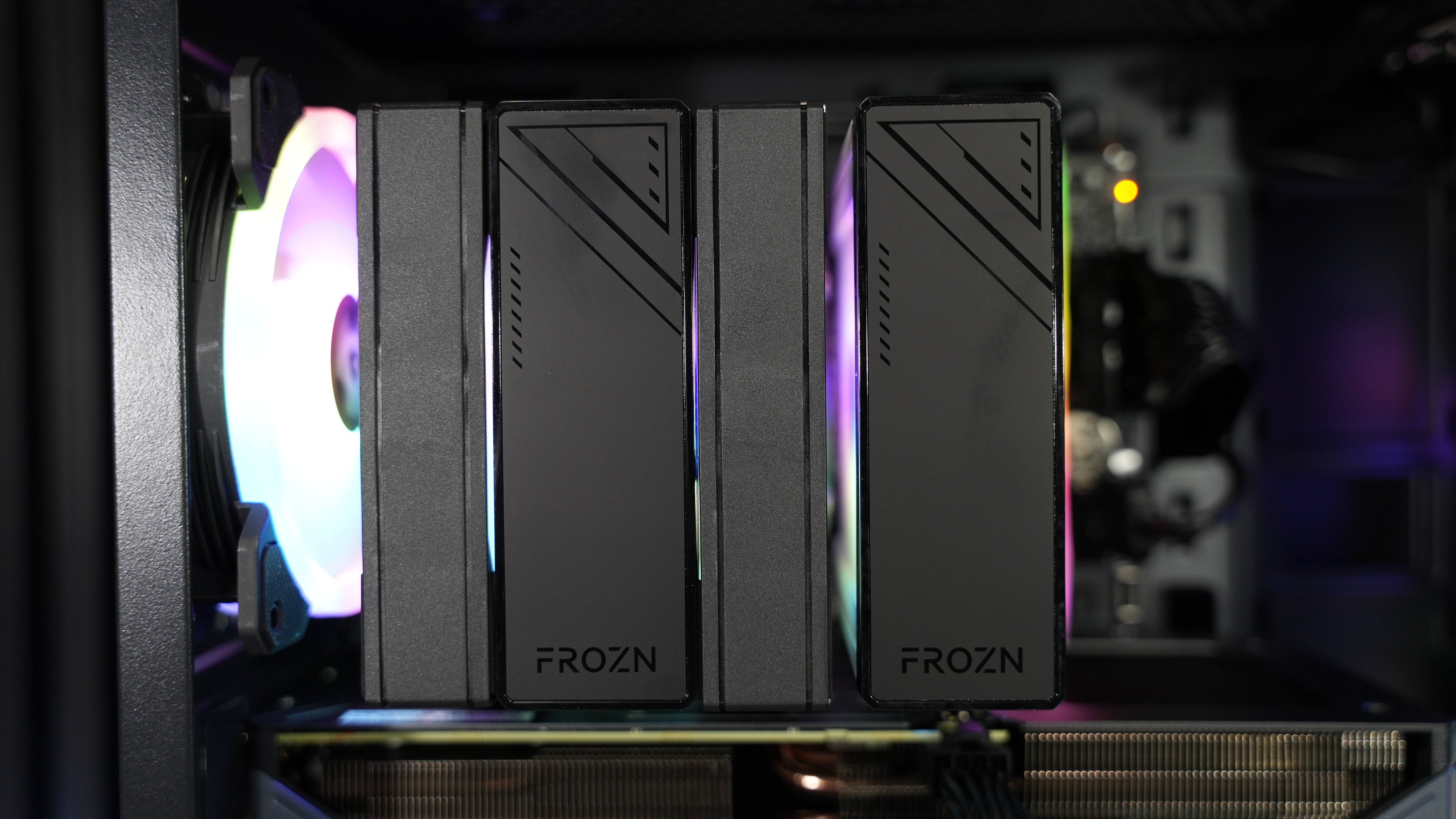 Intel Ultra 7 265K + RX 9060XT 16GB Gaming/Streaming PC