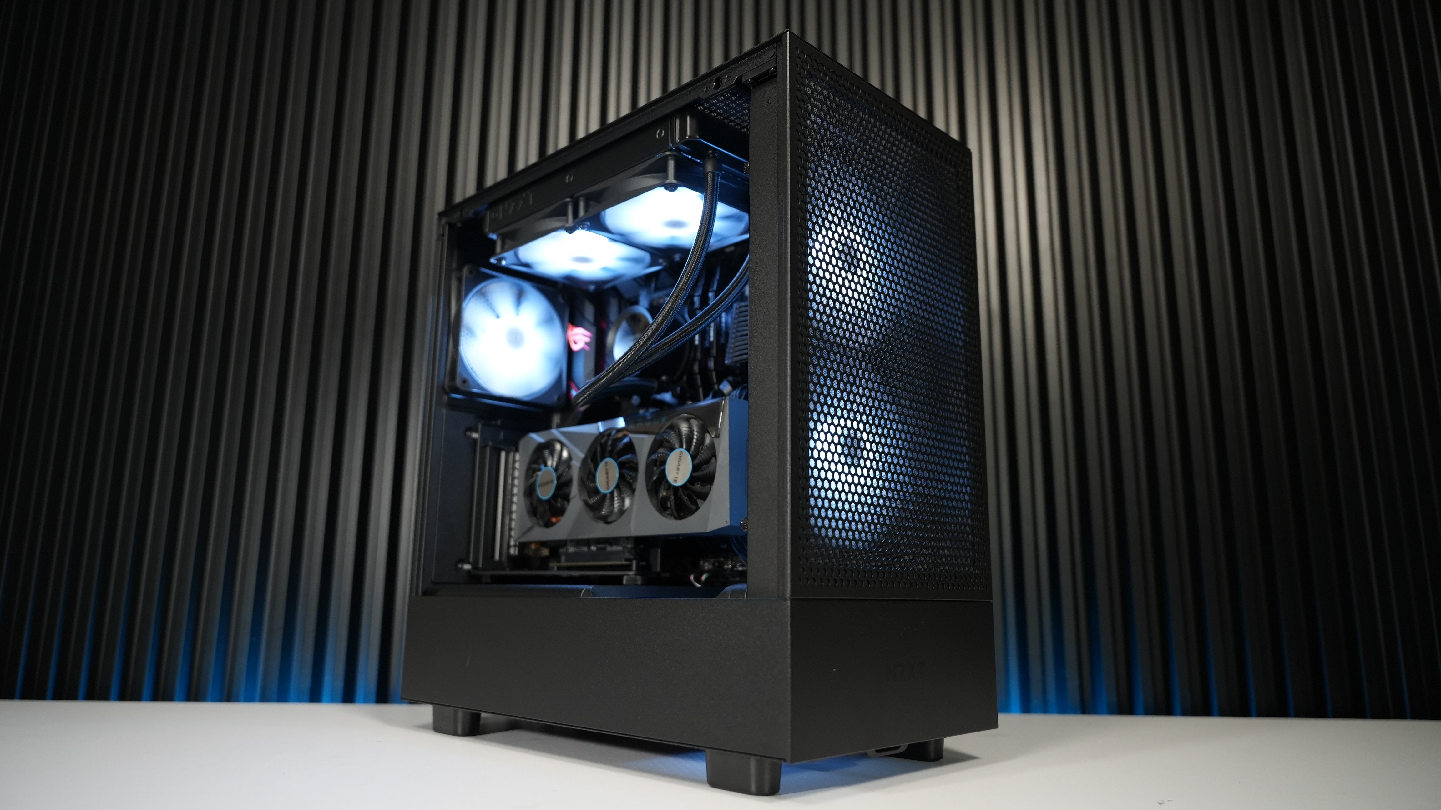 Ryzen 7 5800X + RTX 3070 Gaming PC