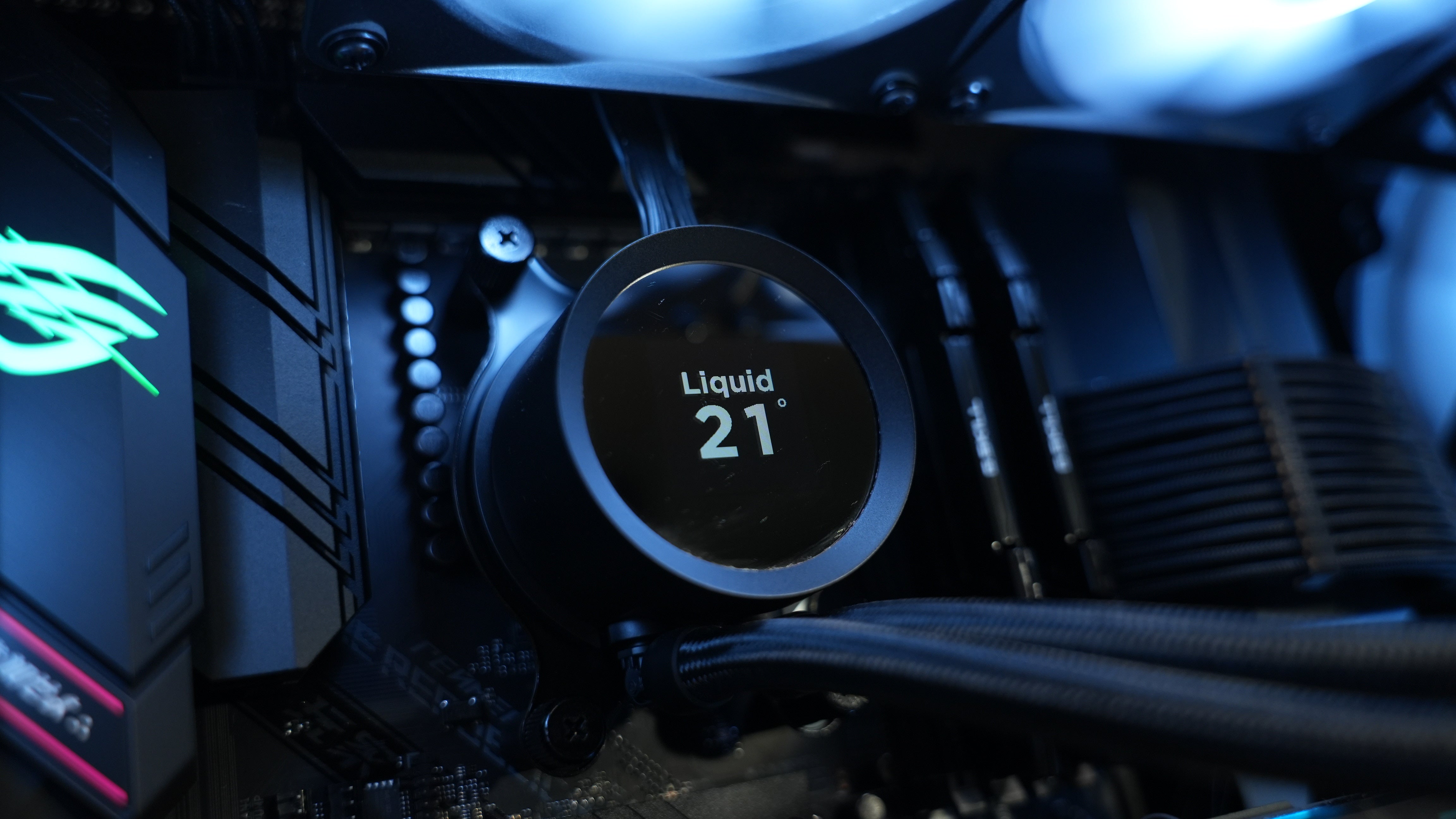 Ryzen 7 5800X + RTX 3070 Gaming PC