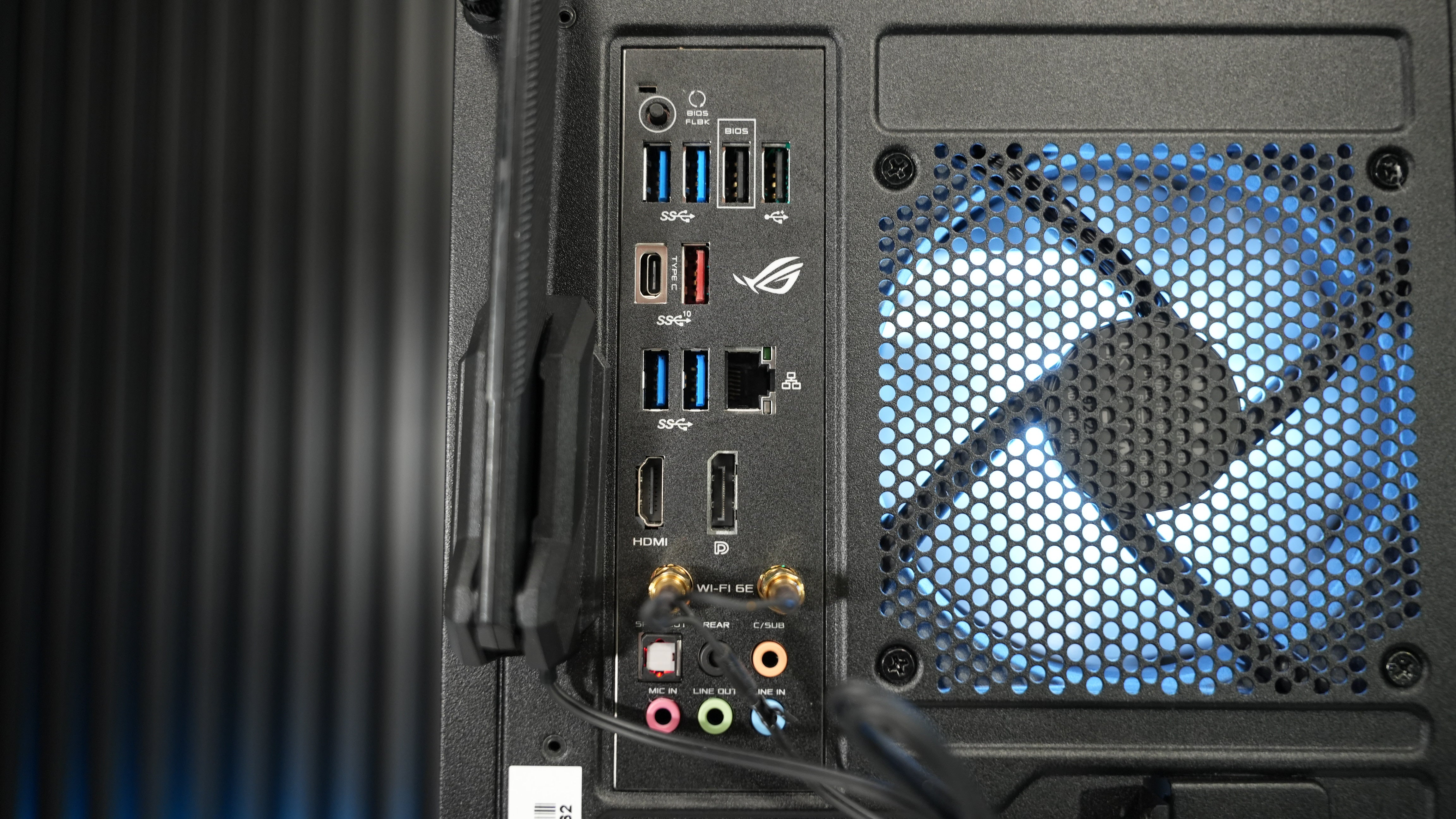 Ryzen 7 5800X + RTX 3070 Gaming PC