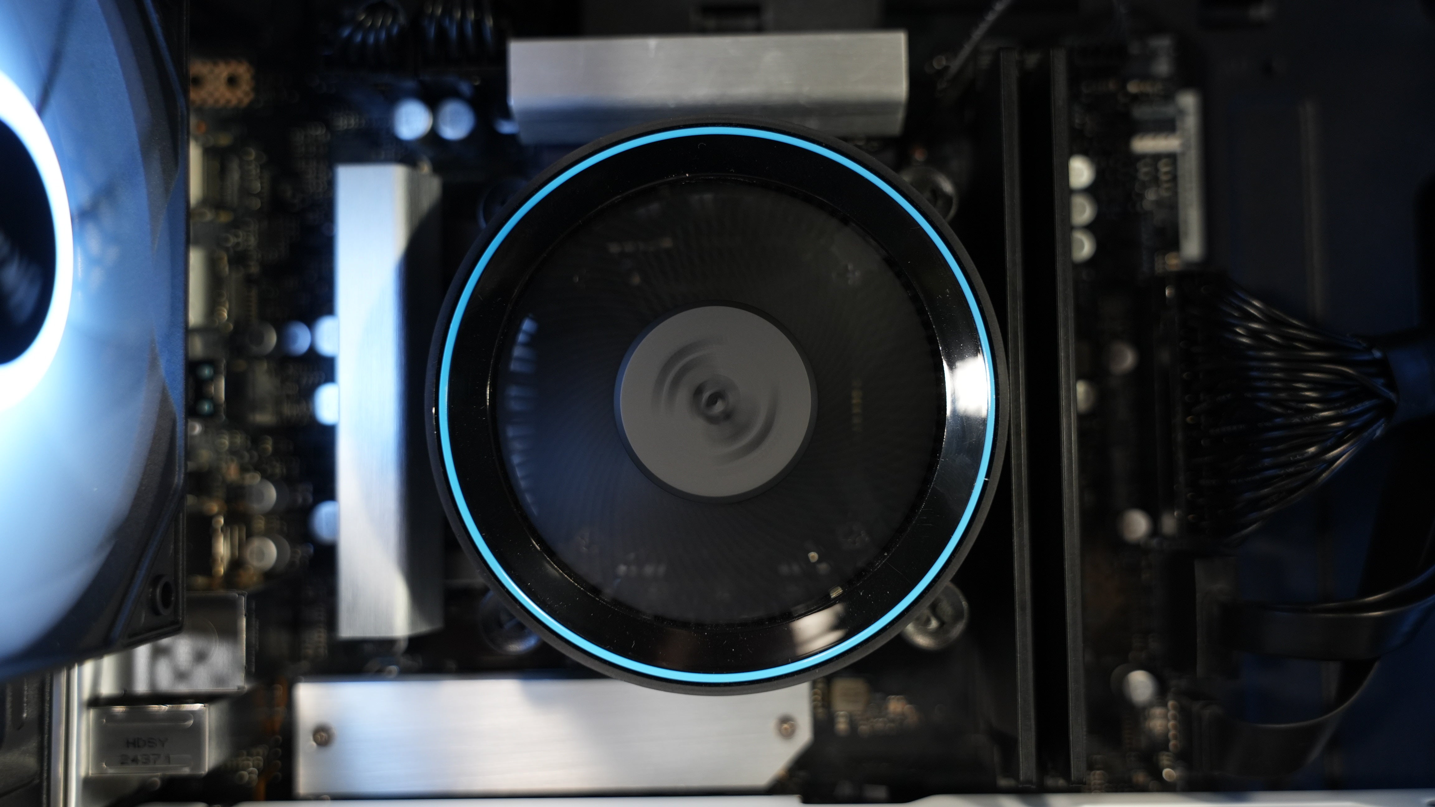 Intel Core Ultra 225F + Arc B580 Gaming PC