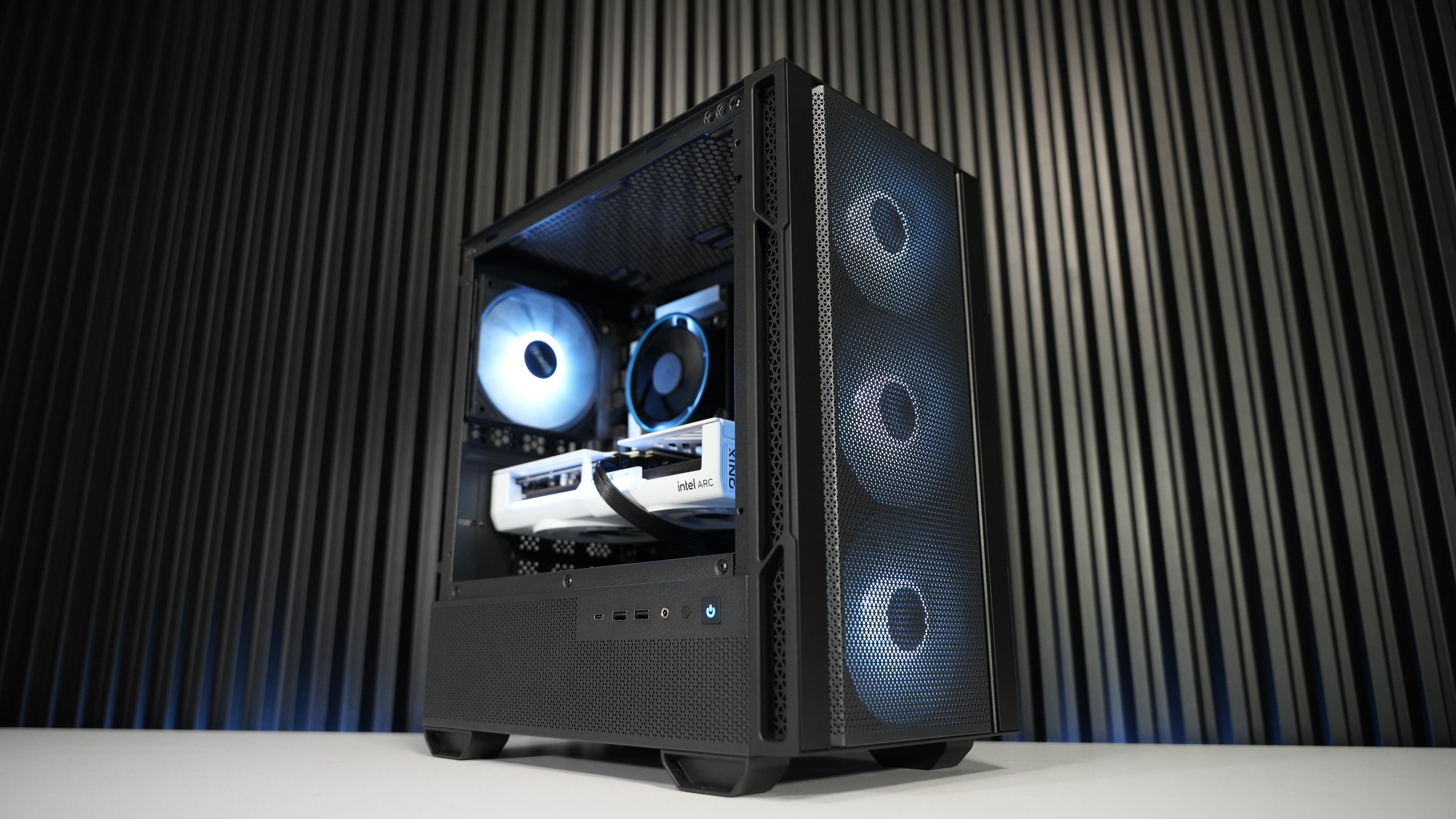 Intel Core Ultra 225F + Arc B580 Gaming PC
