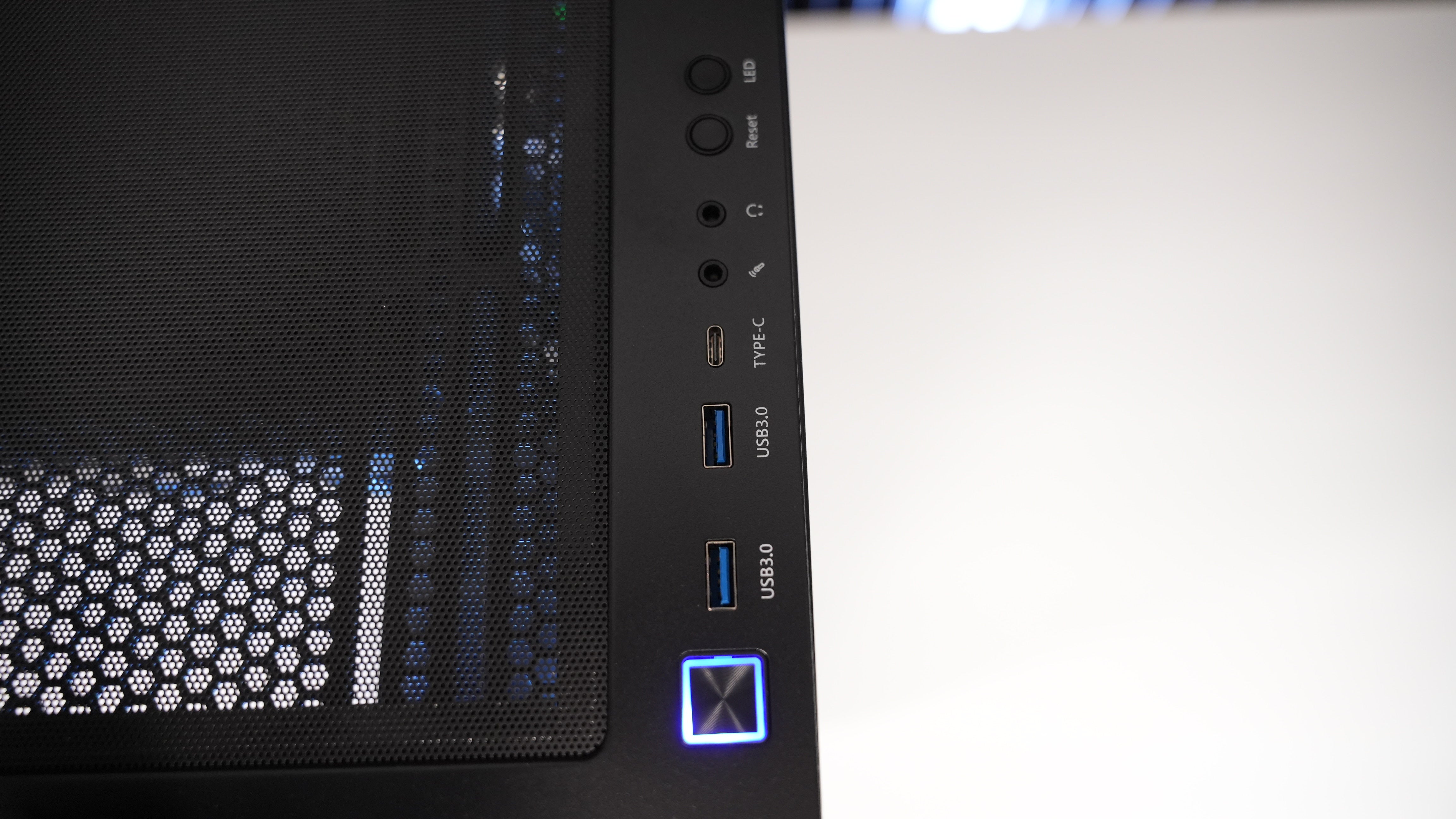 Intel i7 4770K + GTX 1080 Ti Budget Gaming PC