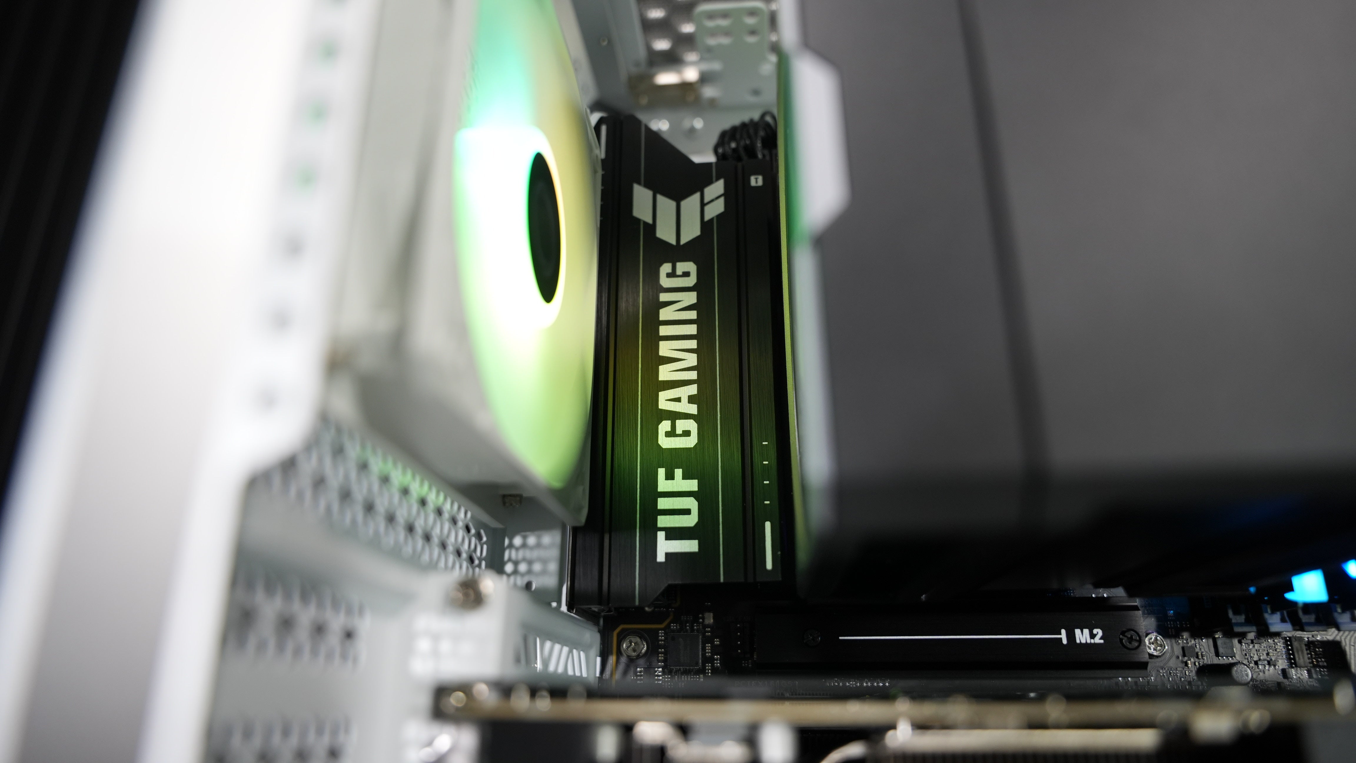 Ryzen 7 7800X3D + RTX 5070 Gaming/Streaming PC
