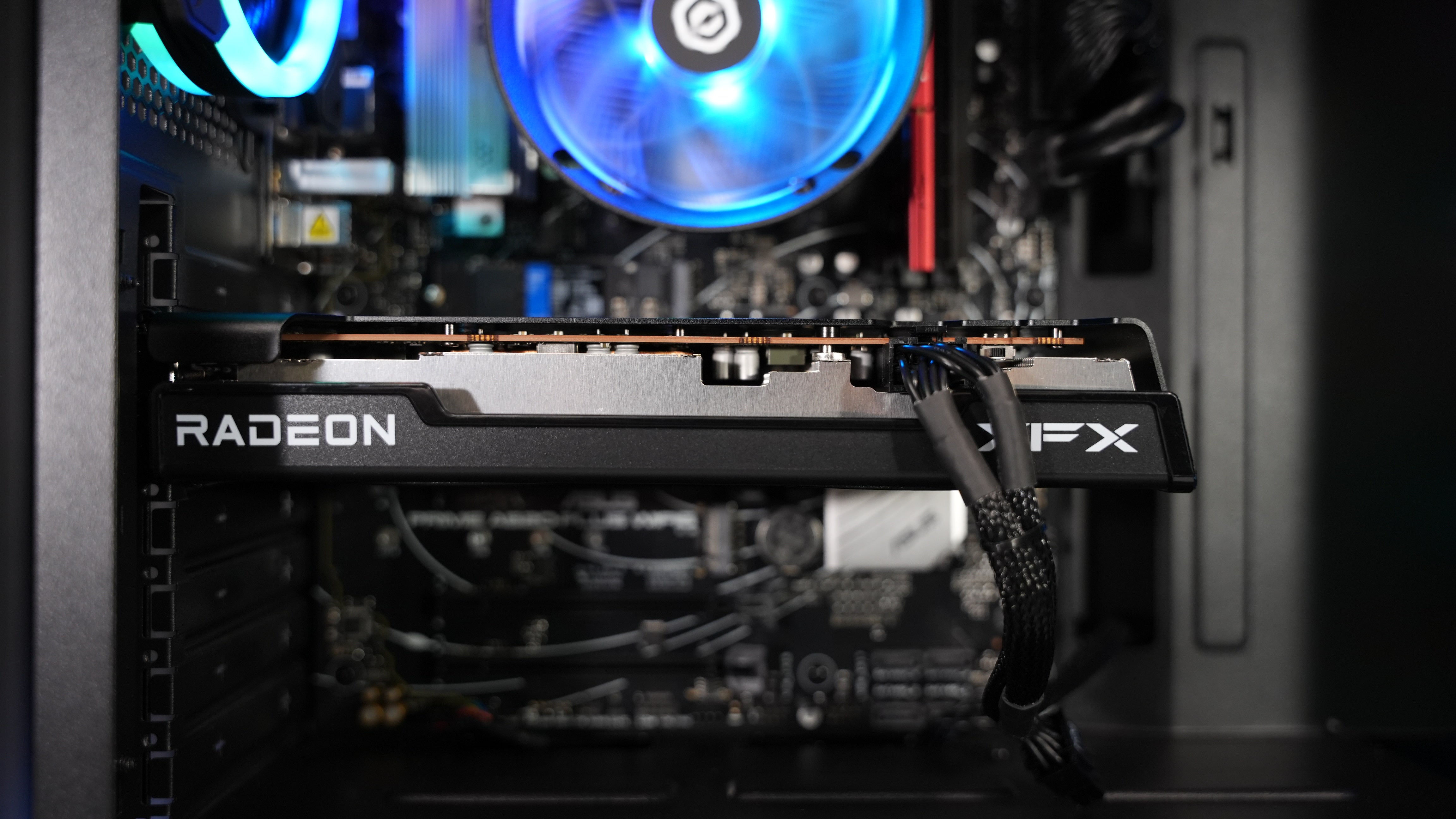 Ryzen 5 7500 + RX 7600 Gaming PC