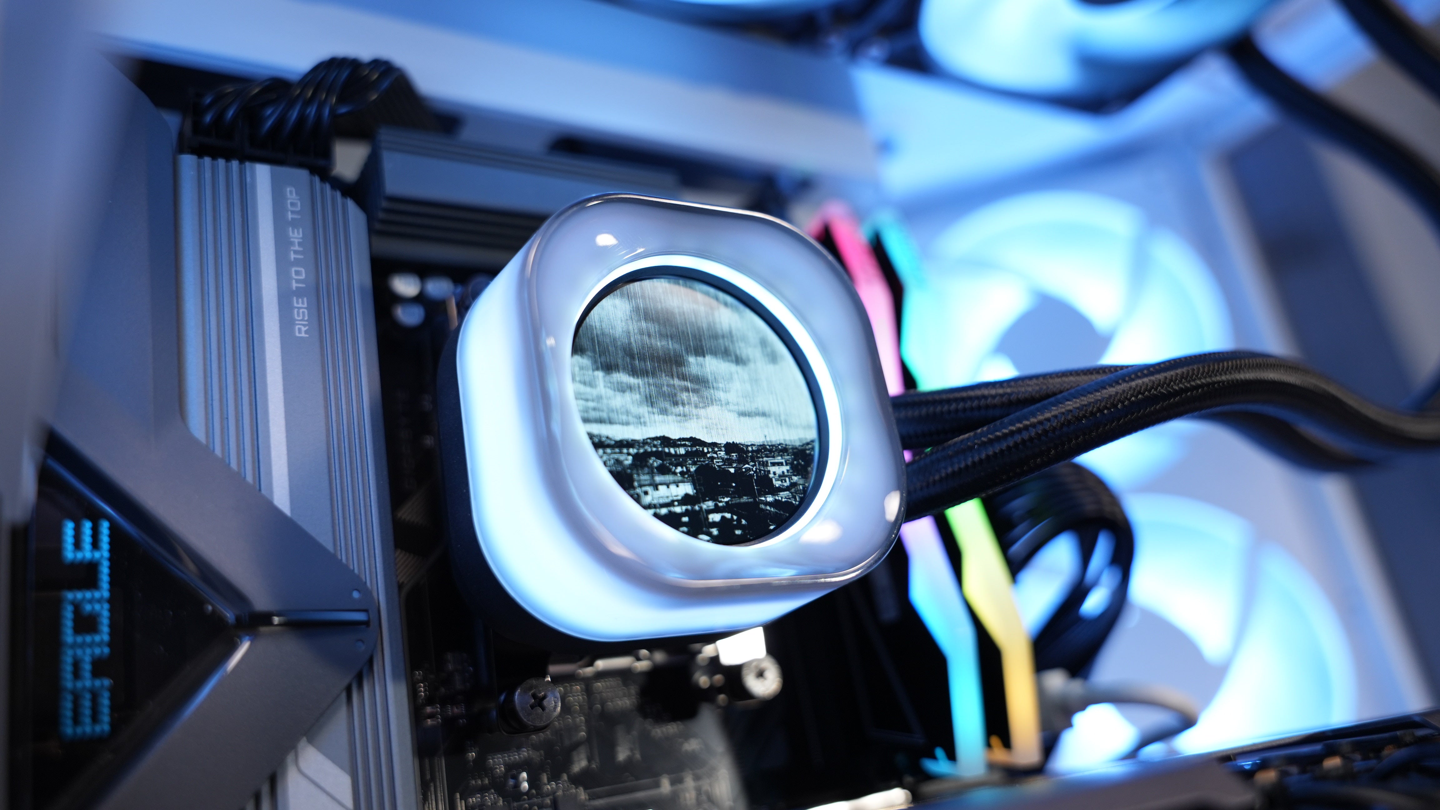 Ryzen 7 7800X3D + RX 9070 XT Gaming/Streaming PC