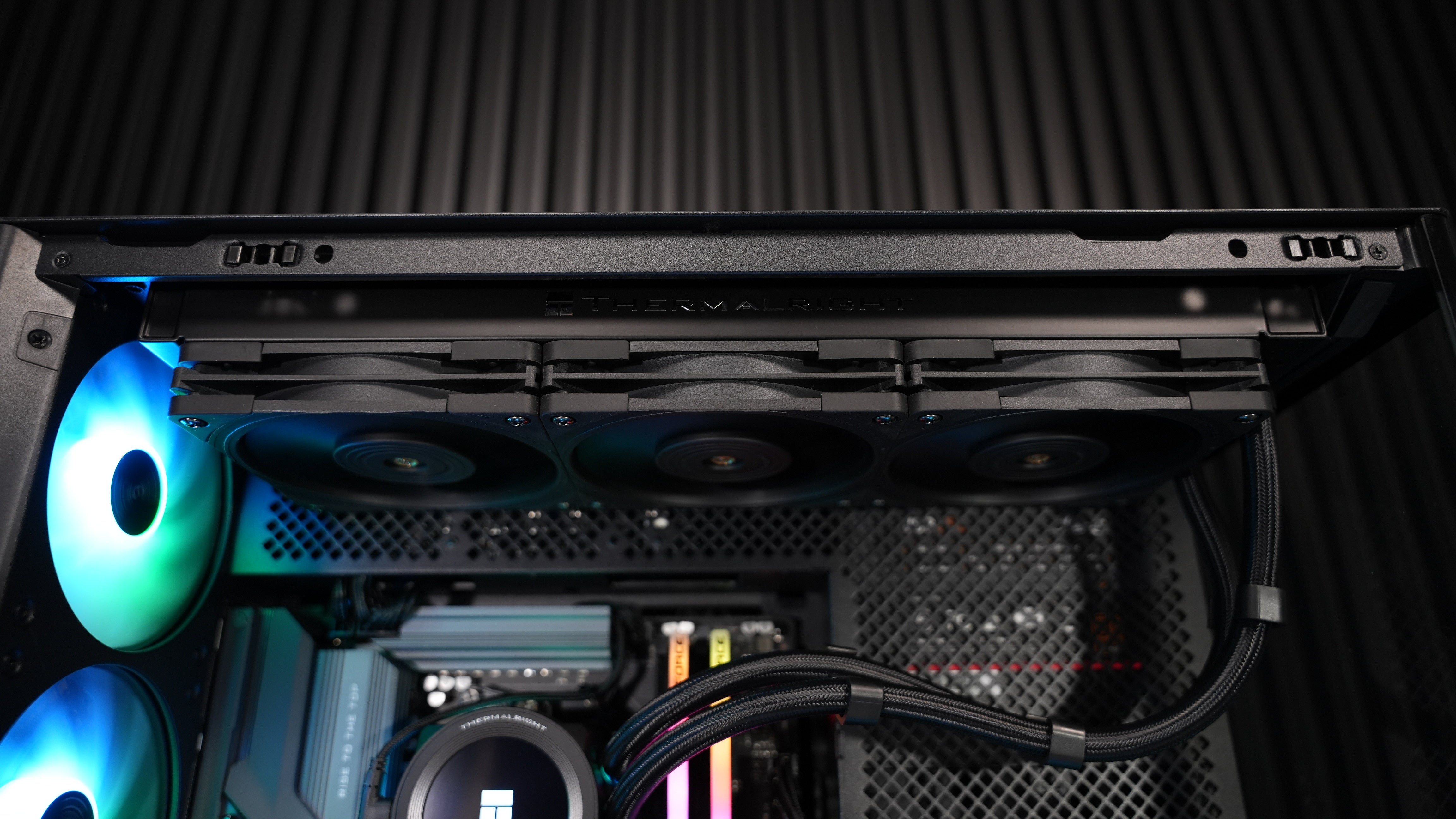 Ryzen 9 9900X + RX 9070XT Gaming/Streaming PC