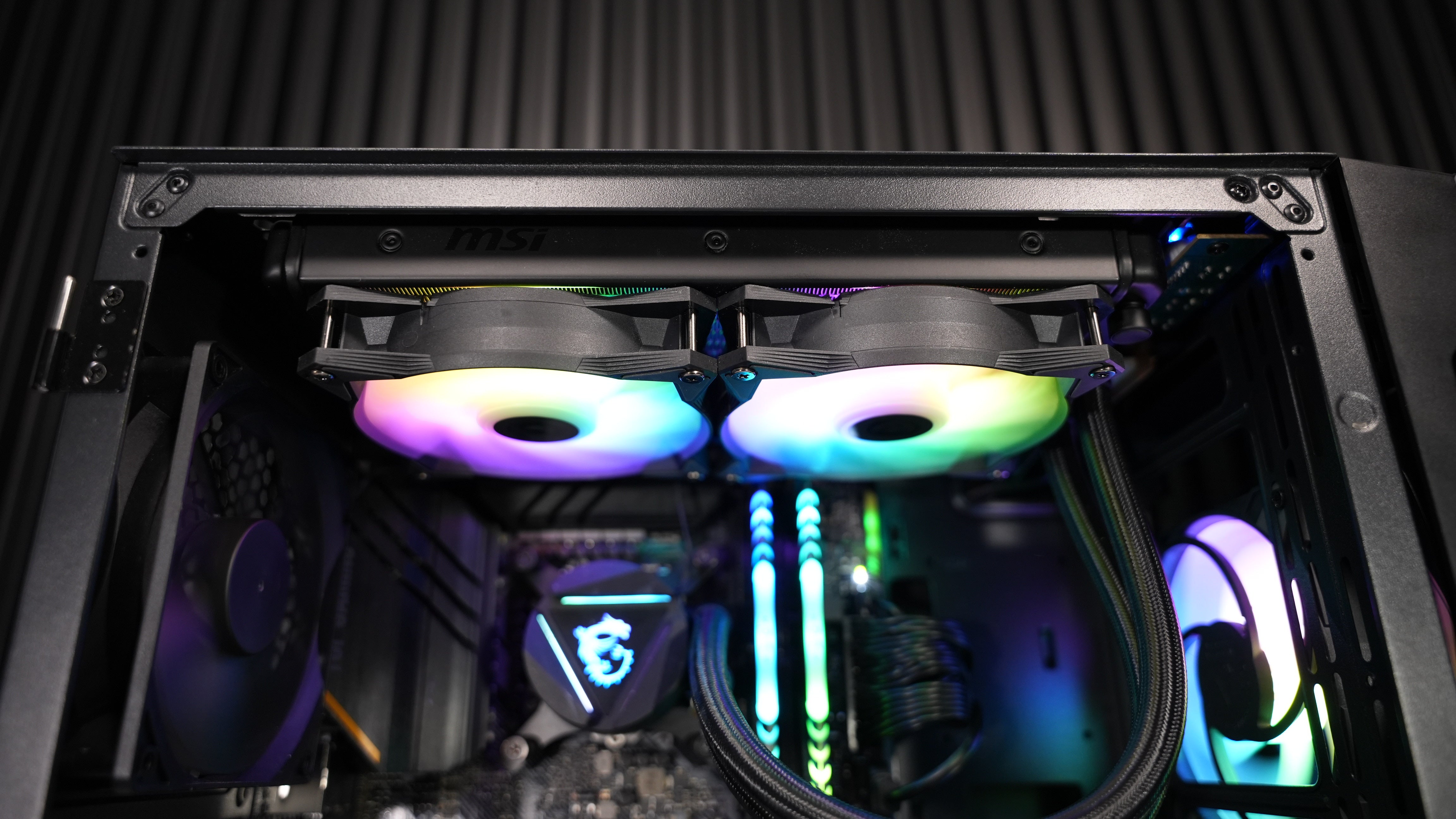 Intel i7 10700F + RX 9060XT 8GB Gaming PC