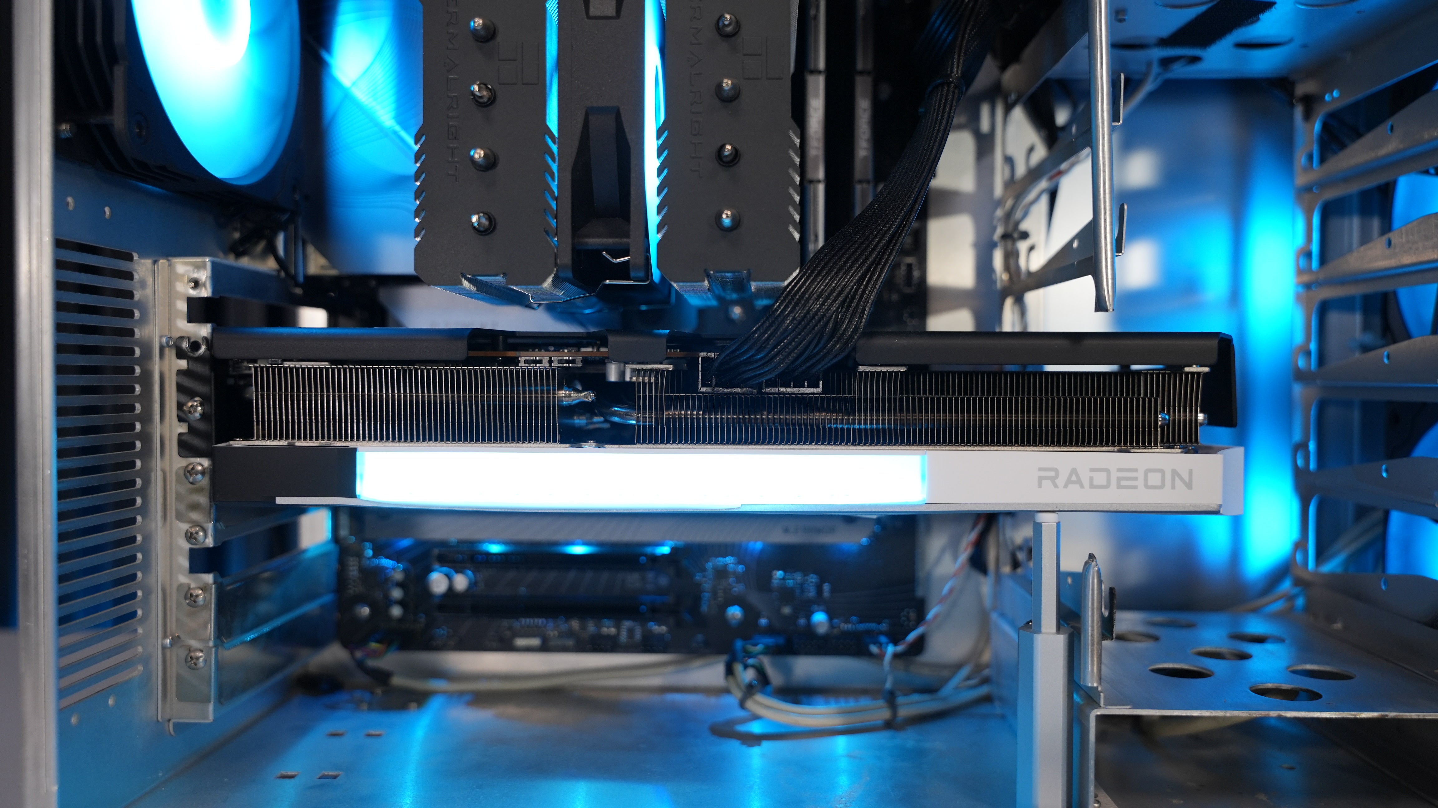 Ryzen 7 7700X + RX 9070XT Gaming/Streaming PC
