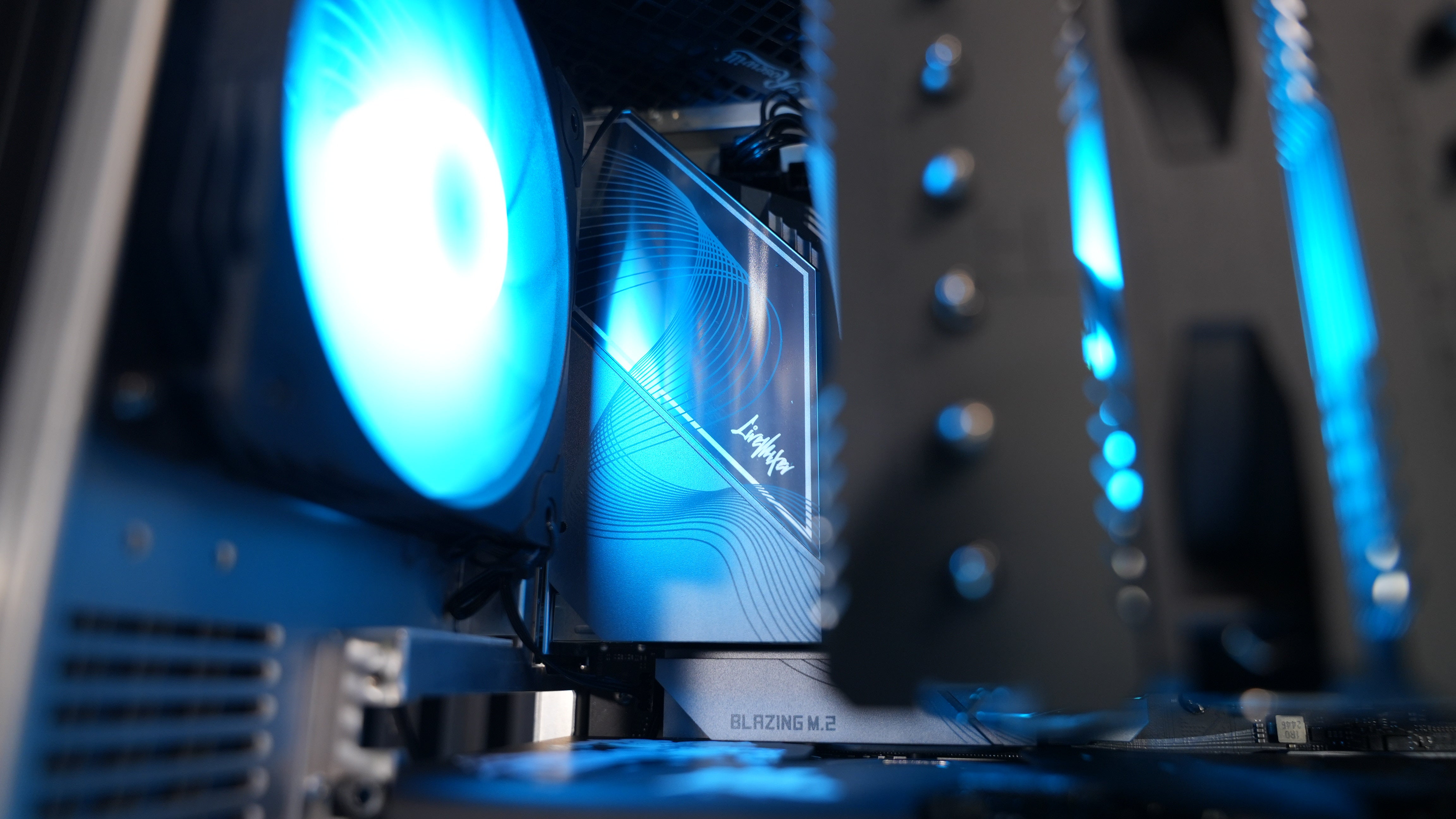 Ryzen 7 7700X + RX 9070XT Gaming/Streaming PC