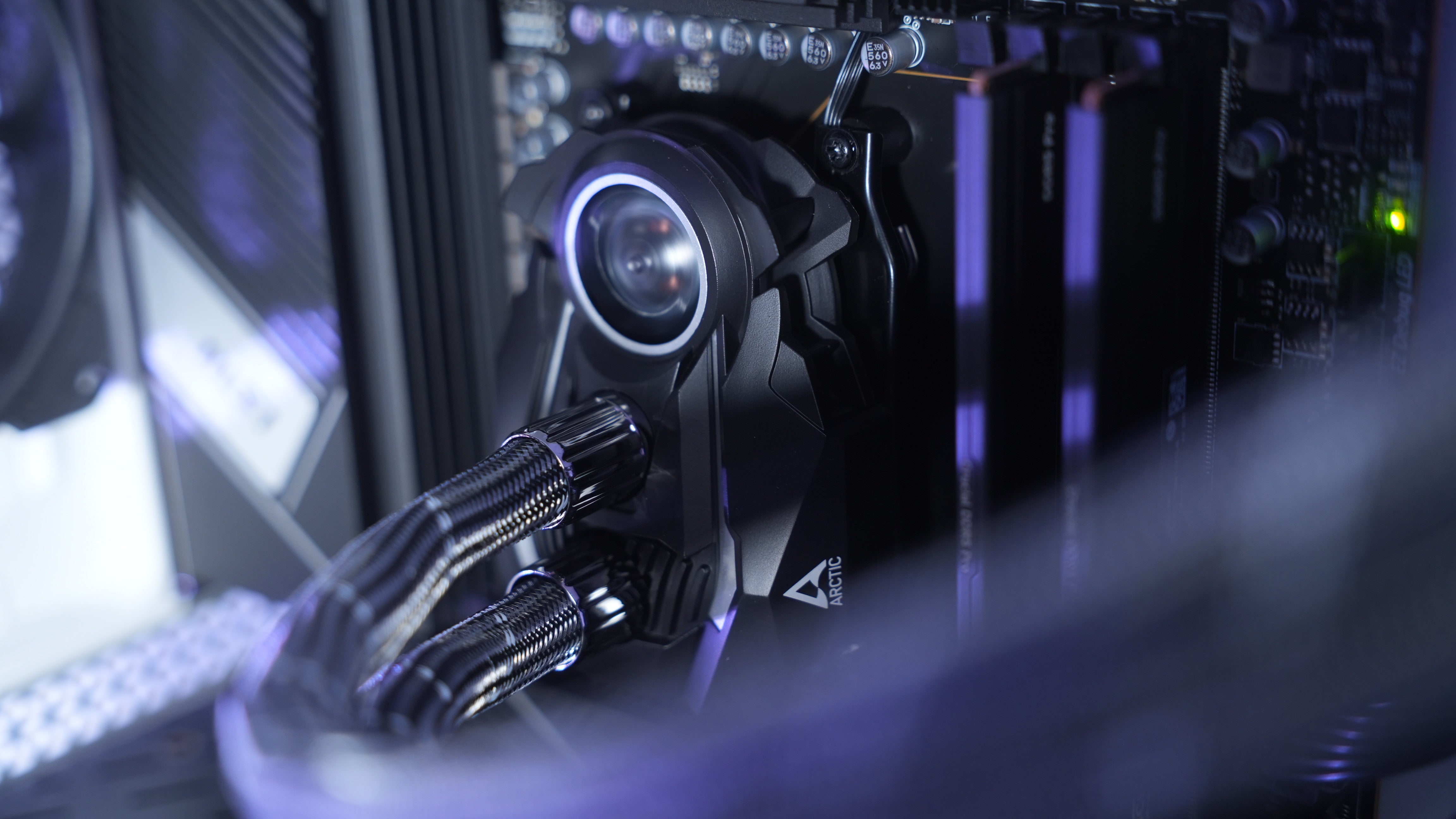 Ryzen 7 7800X3D + RX 6800 XT Gaming/Streaming PC (In Stock)