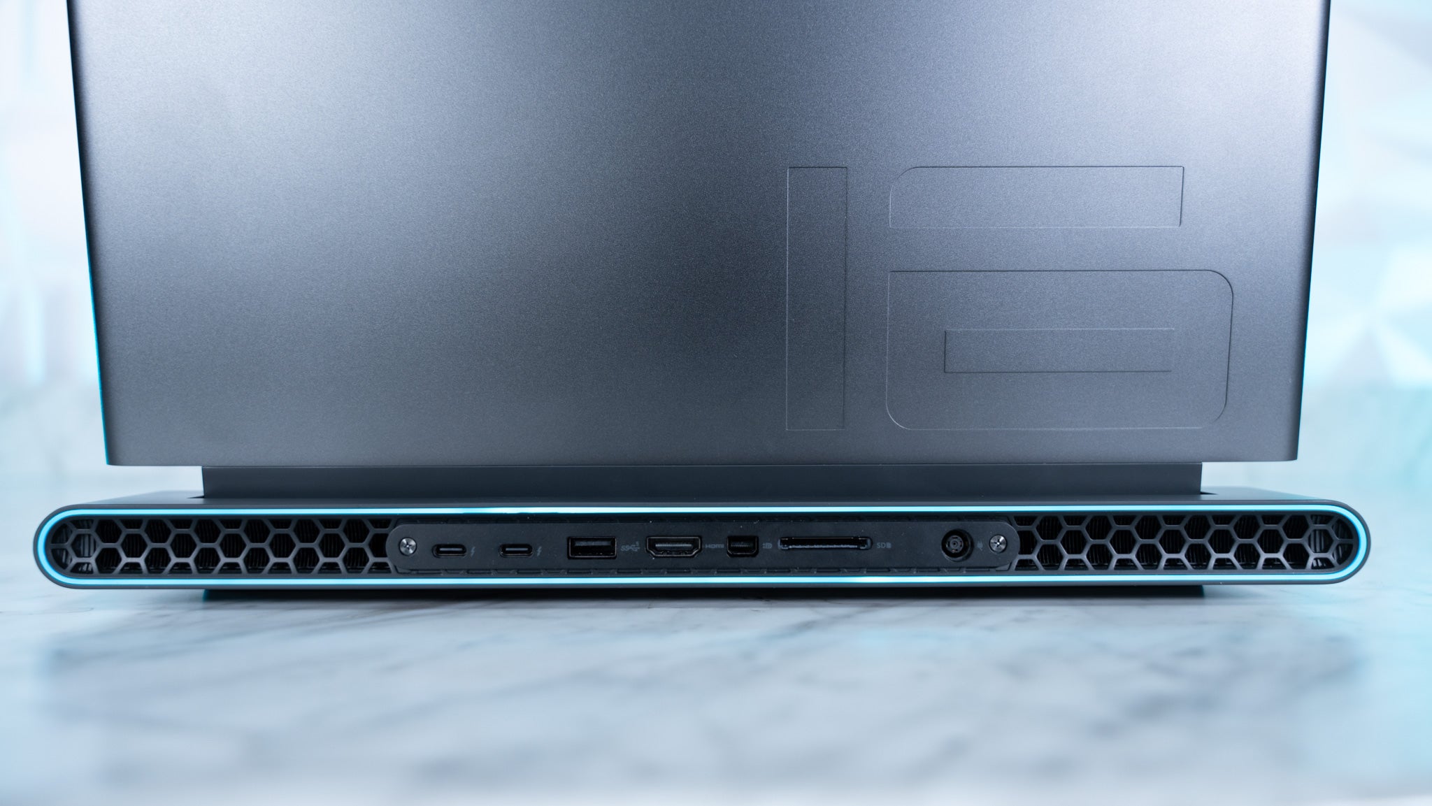 Alienware M16 - Intel i9 13900HX + RTX 4080 Gaming/Streaming Laptop (In Stock)