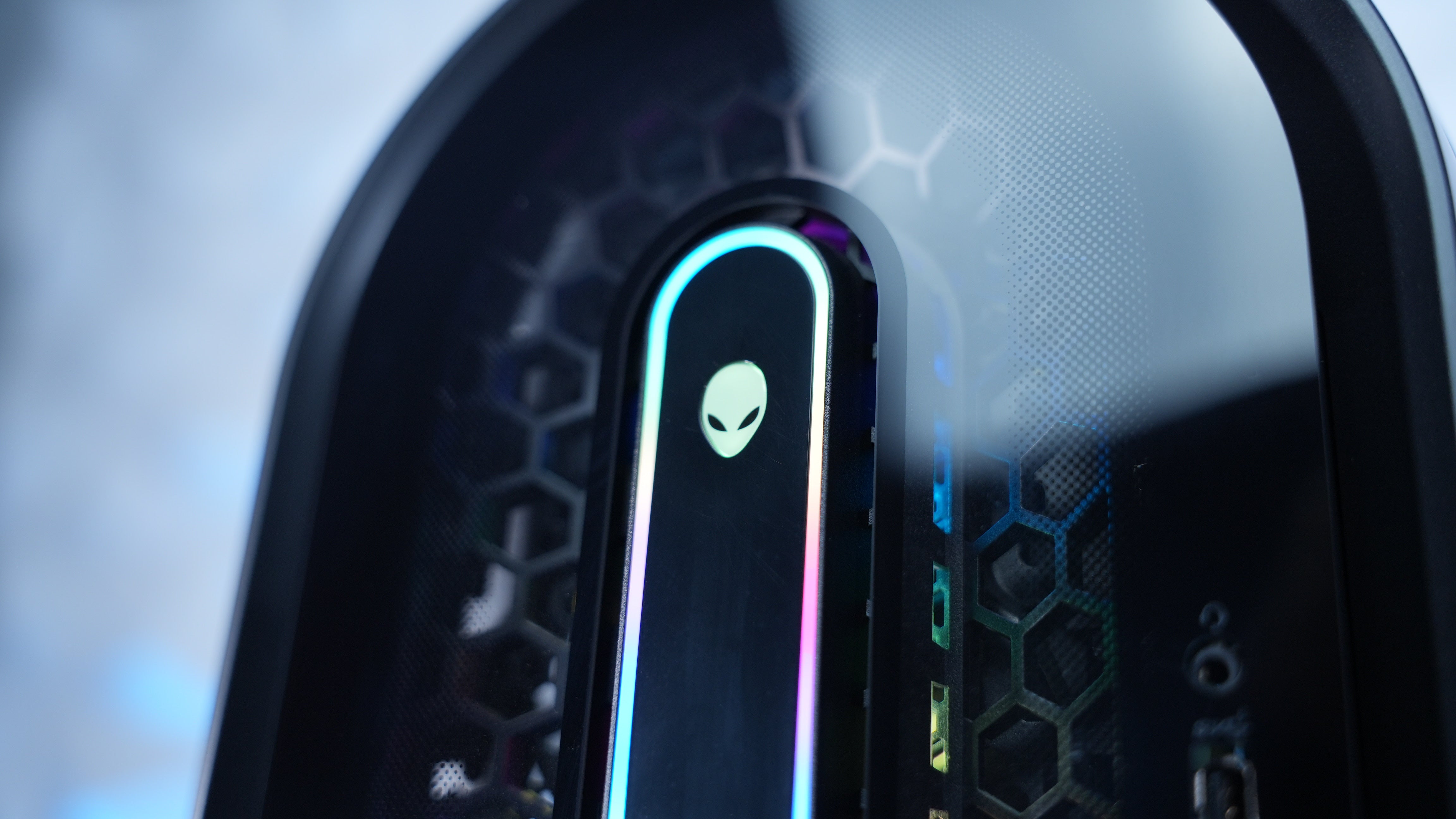 Alienware Aurora R14 - Ryzen 7 5800X + RTX 3080 Gaming PC (In Stock)