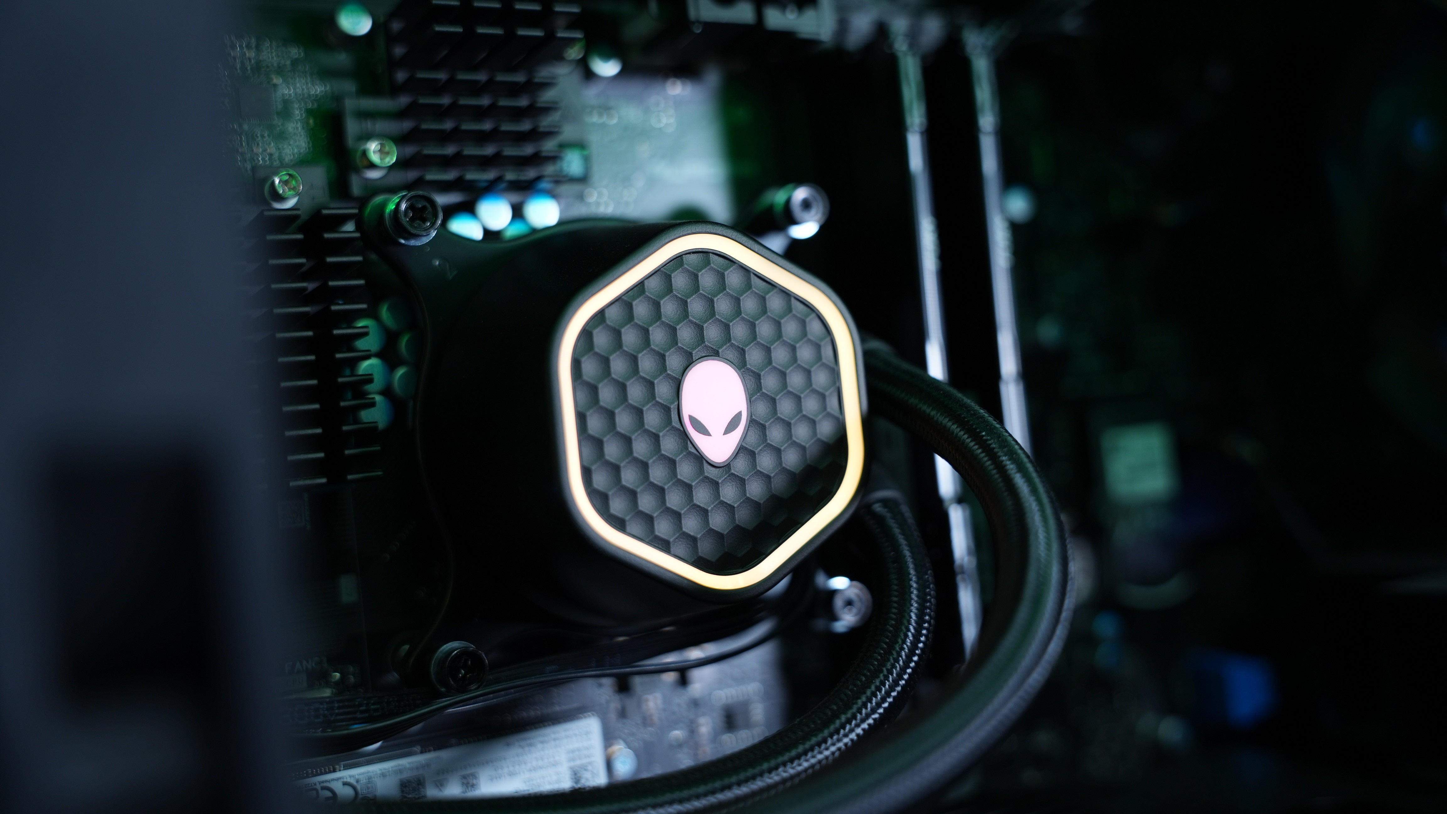 Alienware Aurora R14 - Ryzen 7 5800X + RTX 3080 Gaming PC (In Stock)