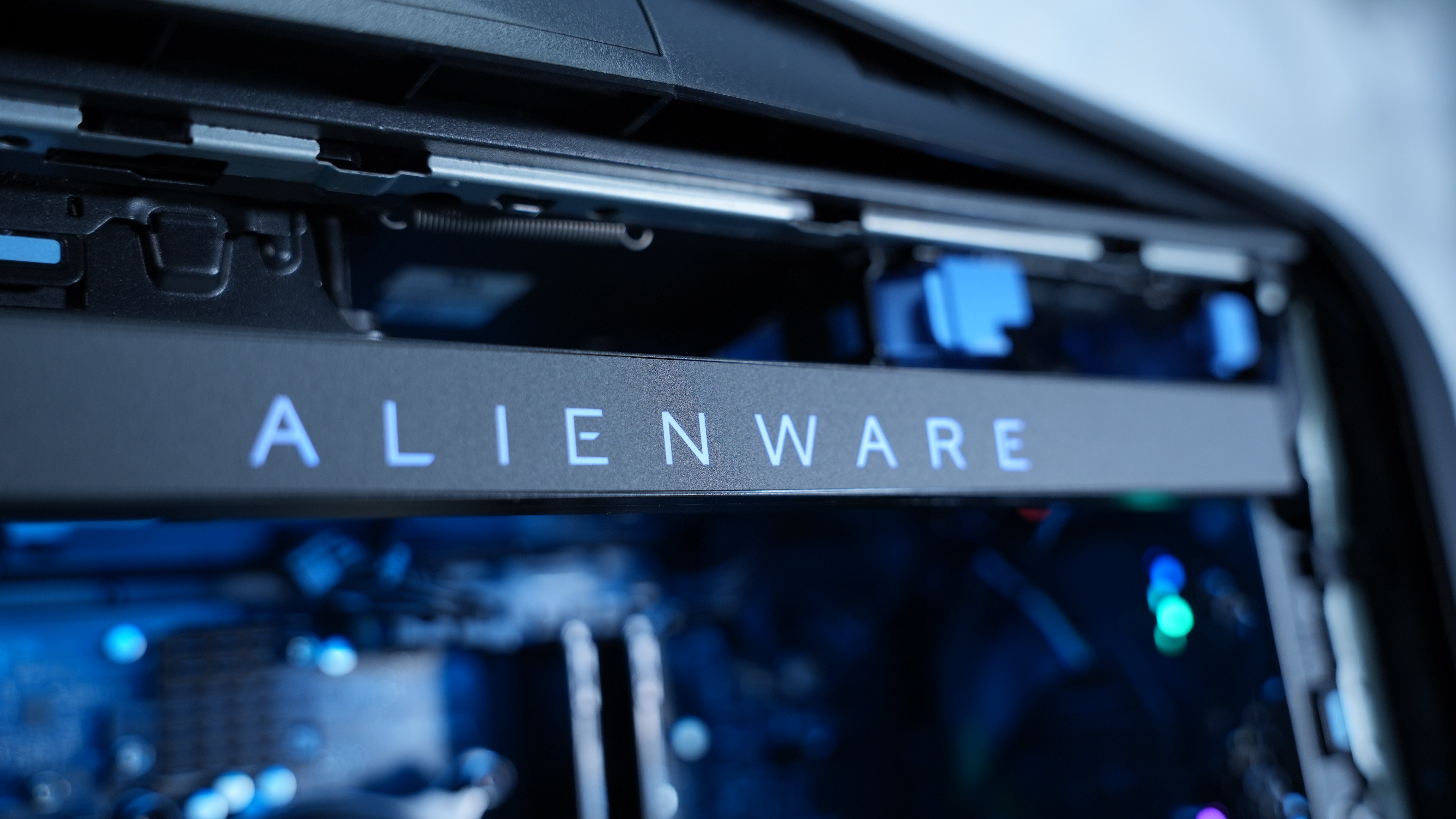 Alienware Aurora R14 - Ryzen 7 5800X + RTX 3080 Gaming PC (In Stock)