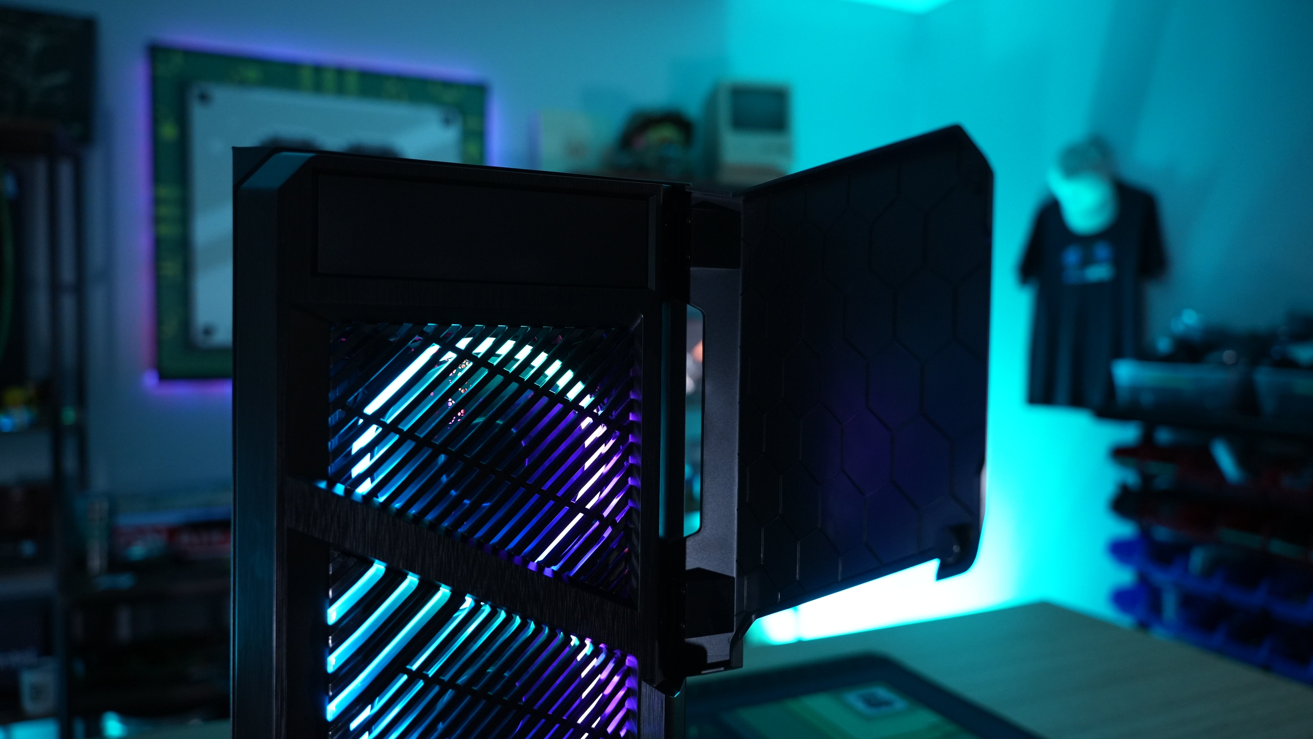 Ryzen 3800X + RTX 2080 Super Gaming/Editing PC (In Stock)