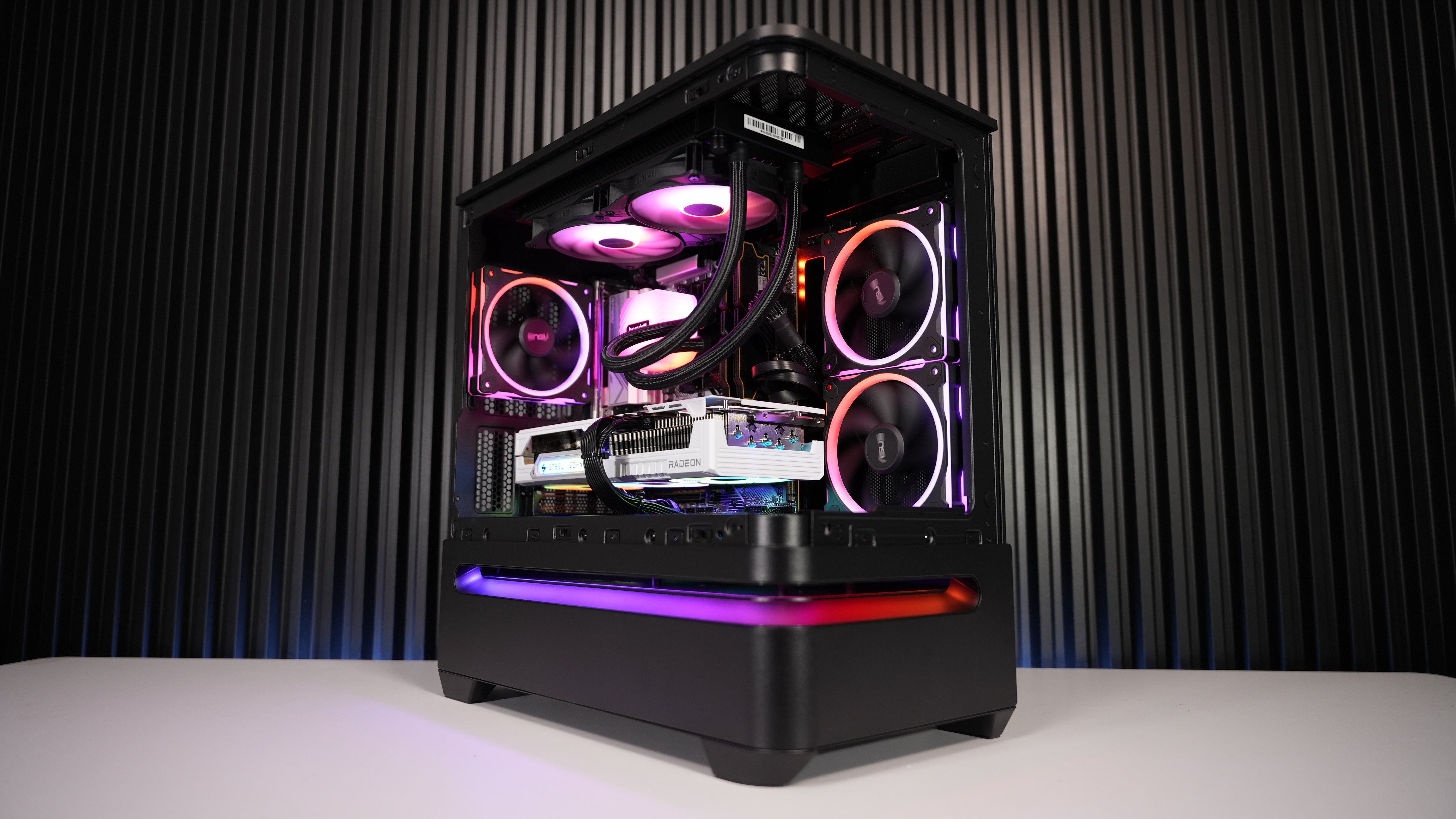 Ryzen 5 7600X + RX 9070XT Gaming/Streaming PC