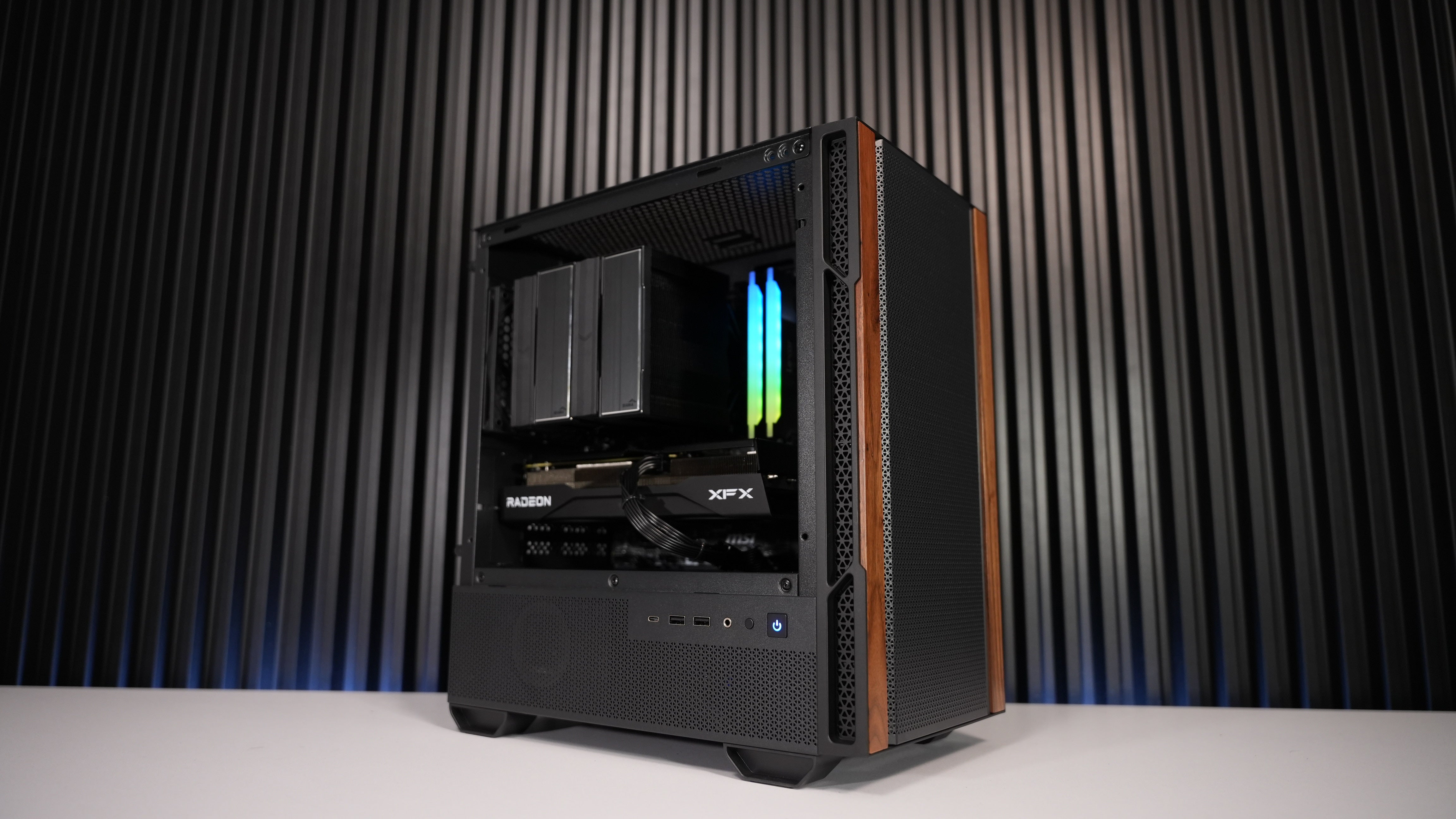 Ryzen 5 5600G + RX 9060XT Gaming PC