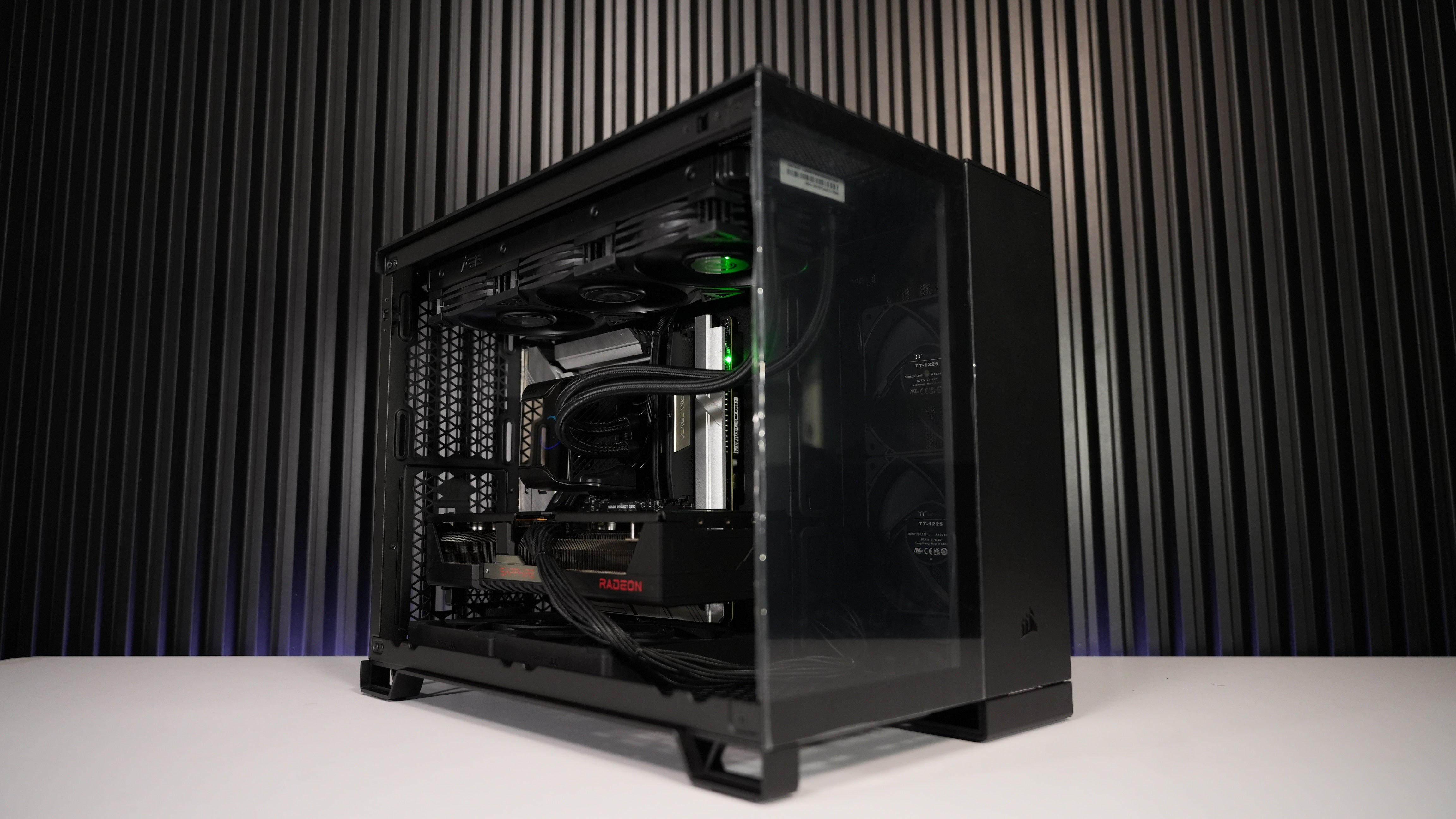 Ryzen 5 9600X + RX 9070XT Gaming/Streaming PC