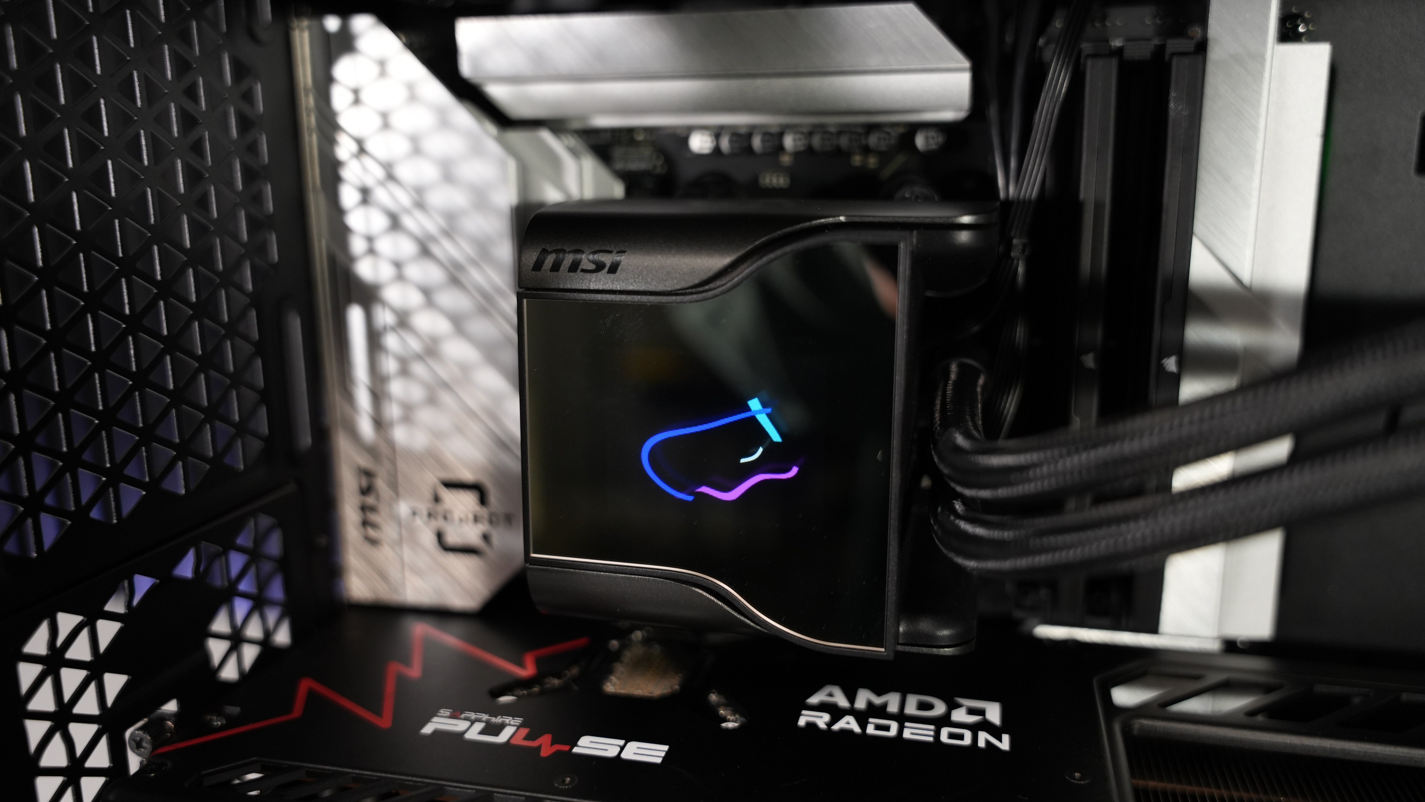 Ryzen 5 9600X + RX 9070XT Gaming/Streaming PC