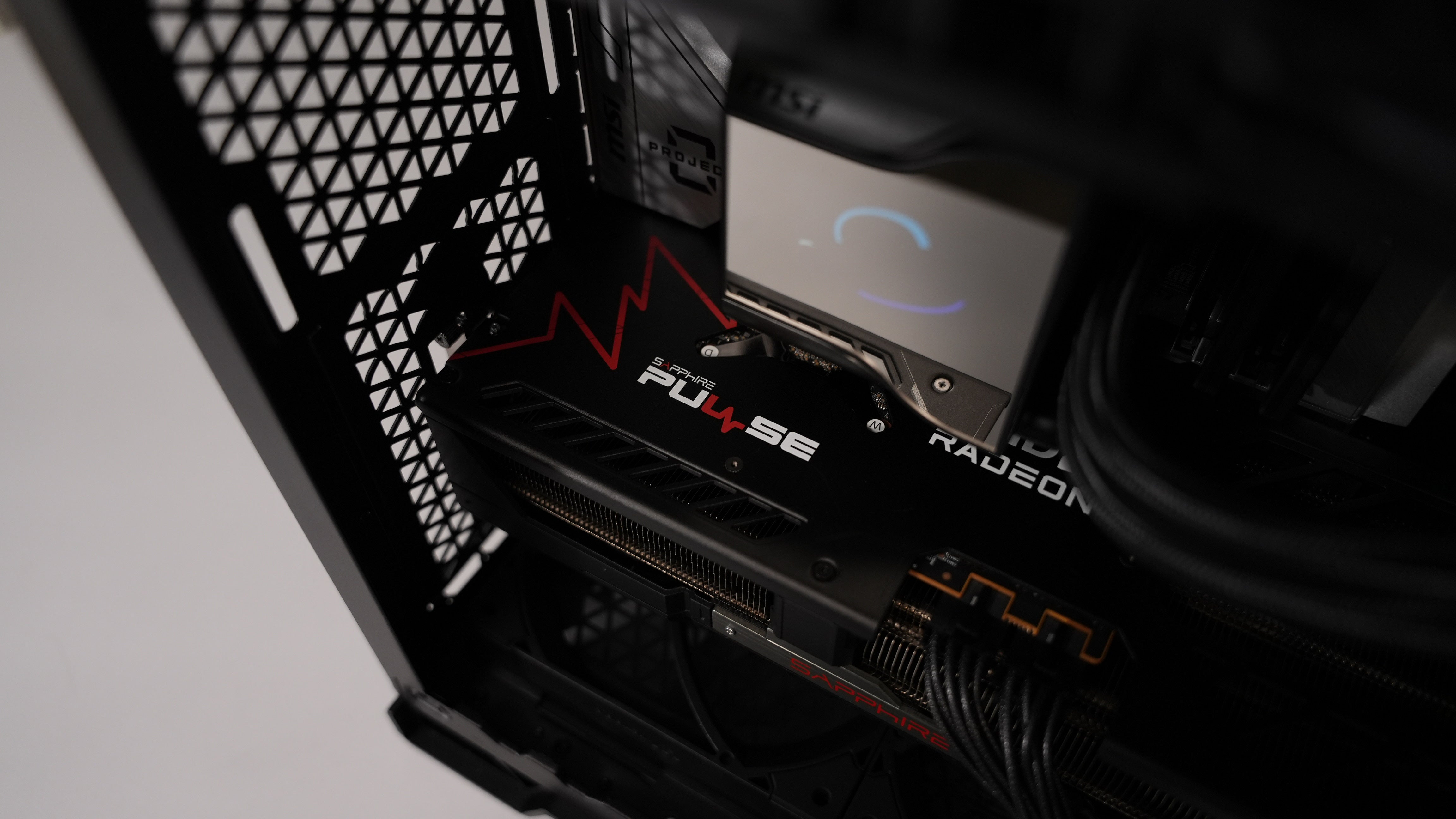 Ryzen 5 9600X + RX 9070XT Gaming/Streaming PC