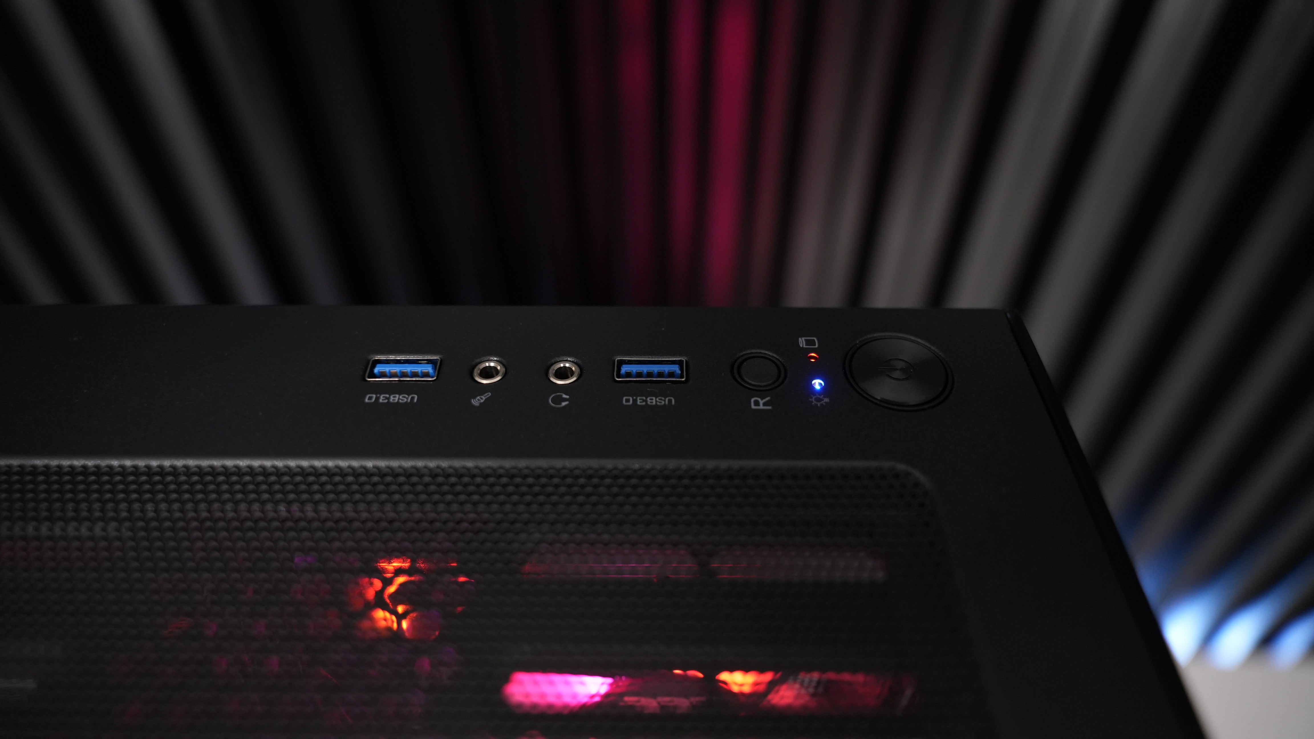 Ryzen 5 9600X + RX 9060XT Gaming PC