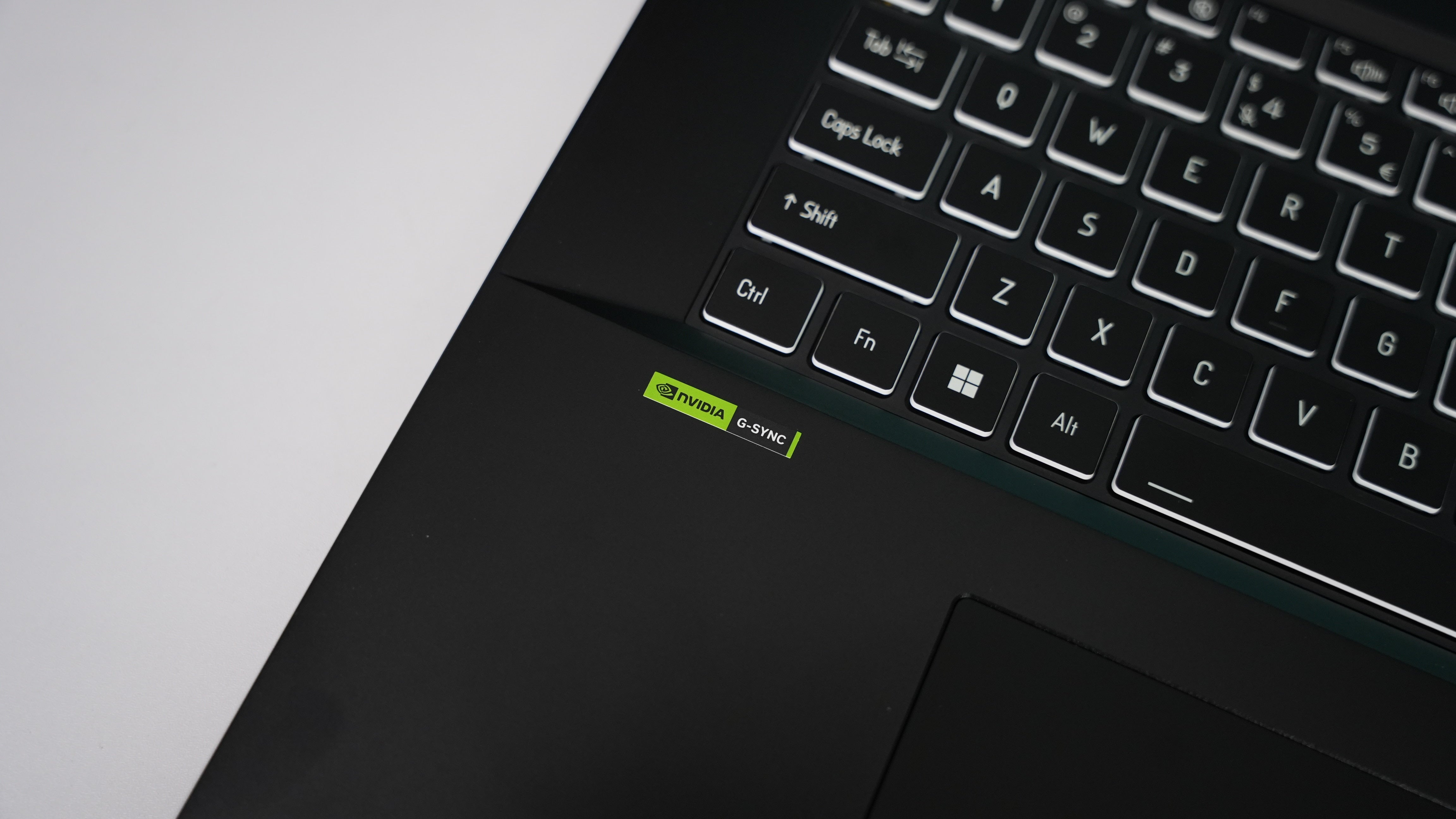 Intel Ultra 9 275HX + RTX 5070 Ti Gaming Laptop