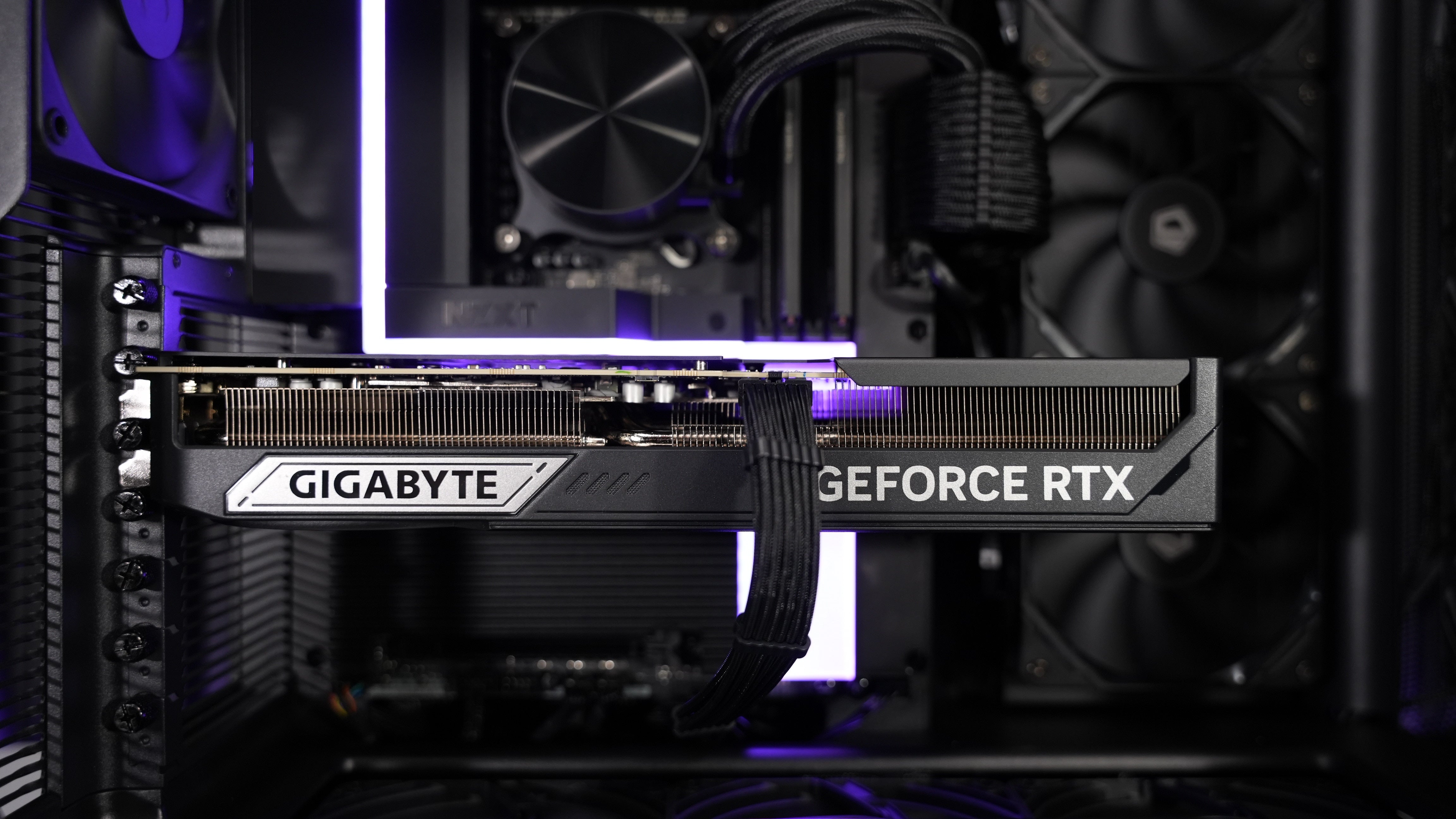 Intel Ultra 7 265K + RTX 5070Ti Gaming/Streaming PC