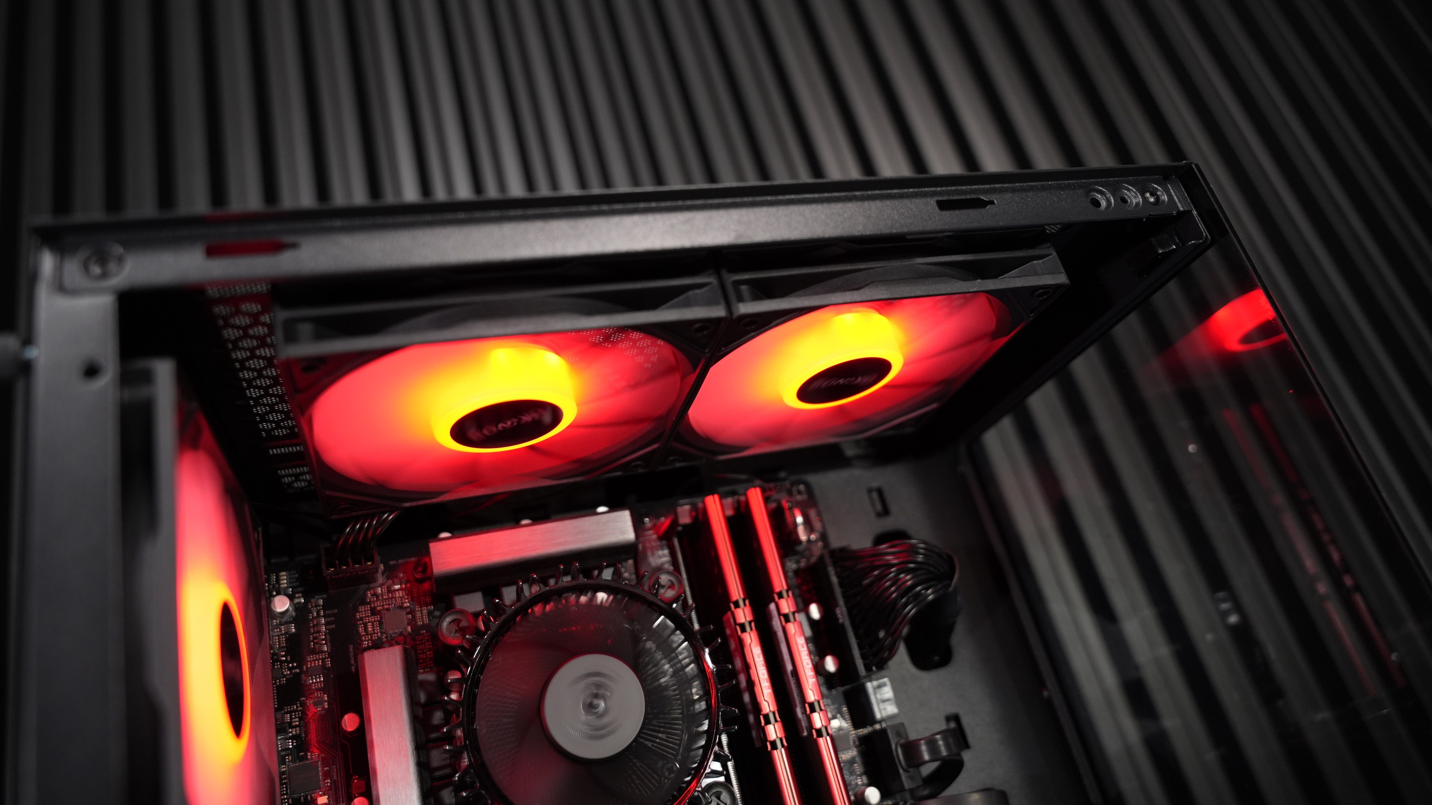 Intel i3 14100 + RX 6600 Gaming PC