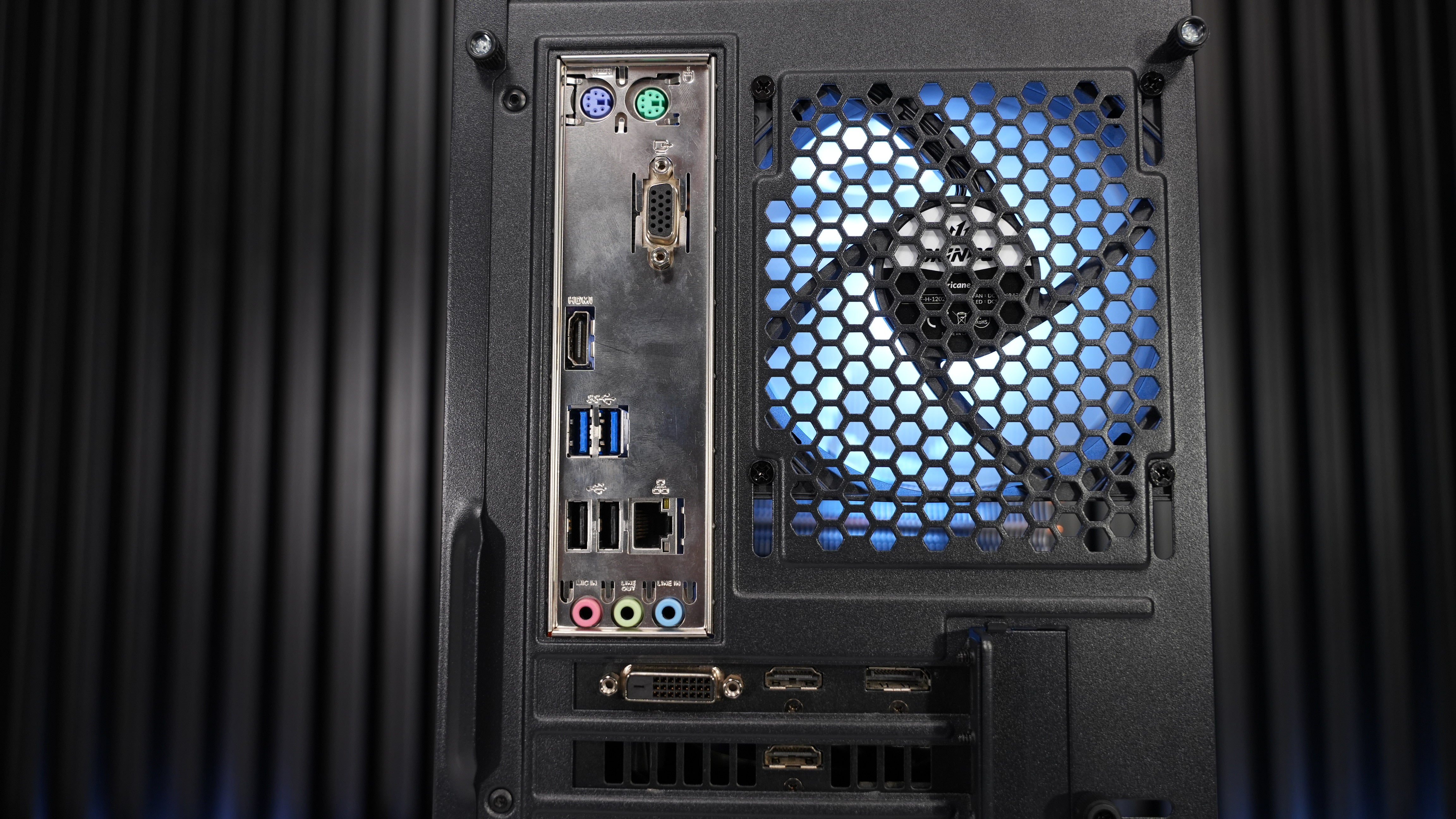 Intel i7 9700F + RTX 2060 Gaming PC