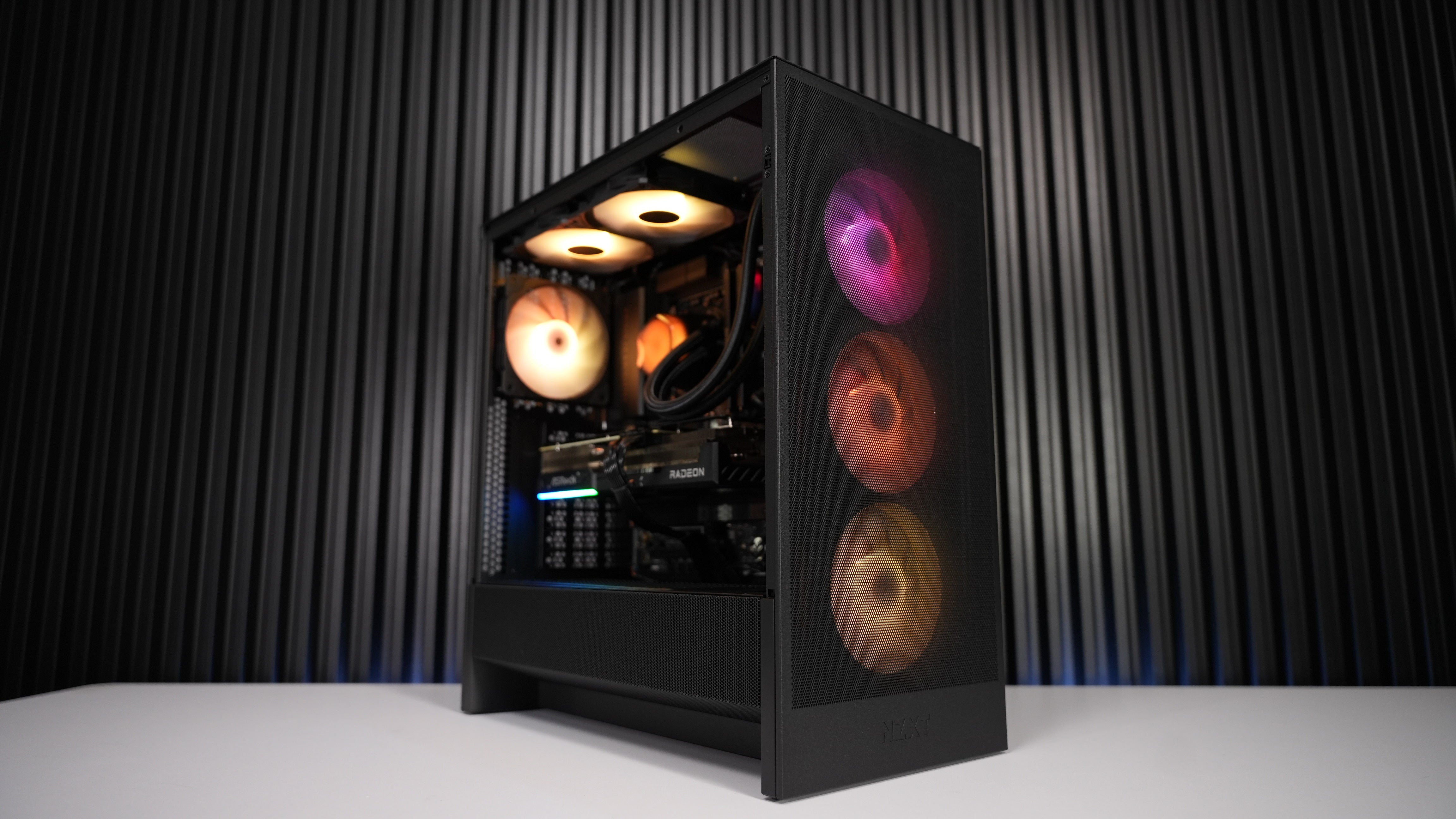 Ryzen 7 9800X3D + RX 9070XT Gaming/Streaming PC