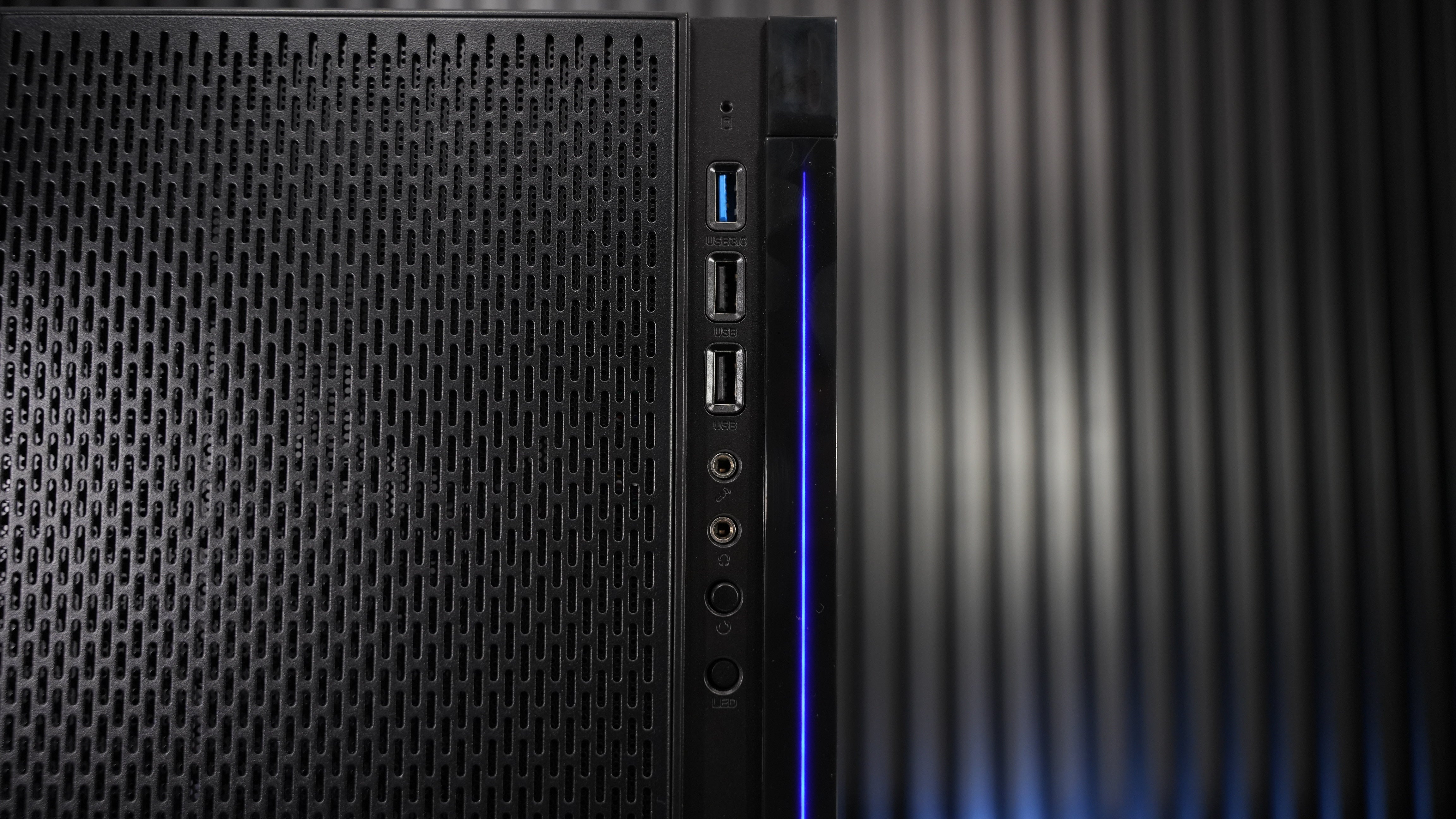 Ryzen 5 2400G + RX 580 Budget Gaming PC